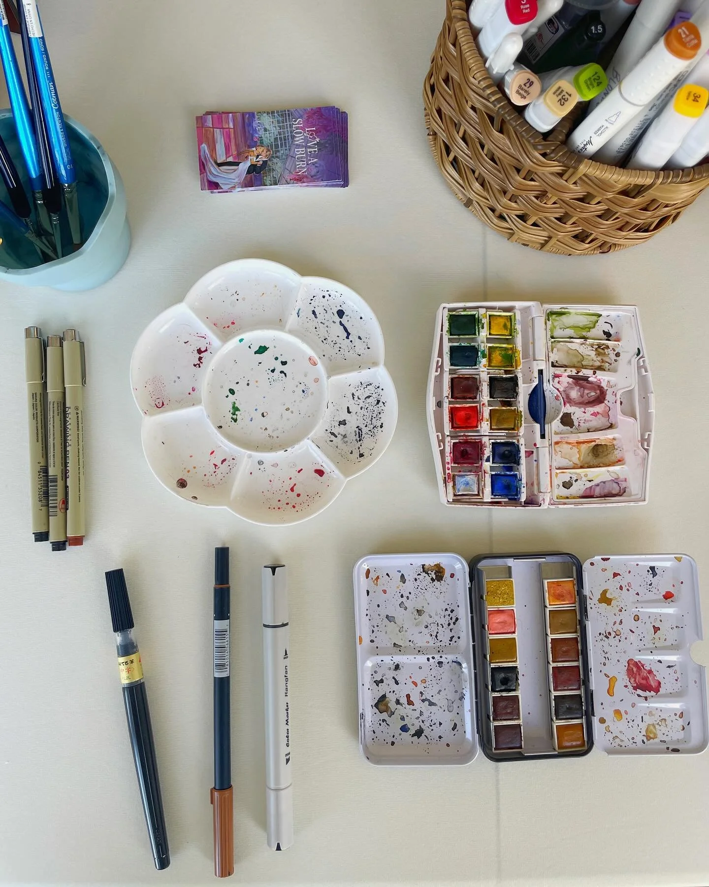 Desk set up from Saturday&rsquo;s event with @honeyevents.co ✨🎨