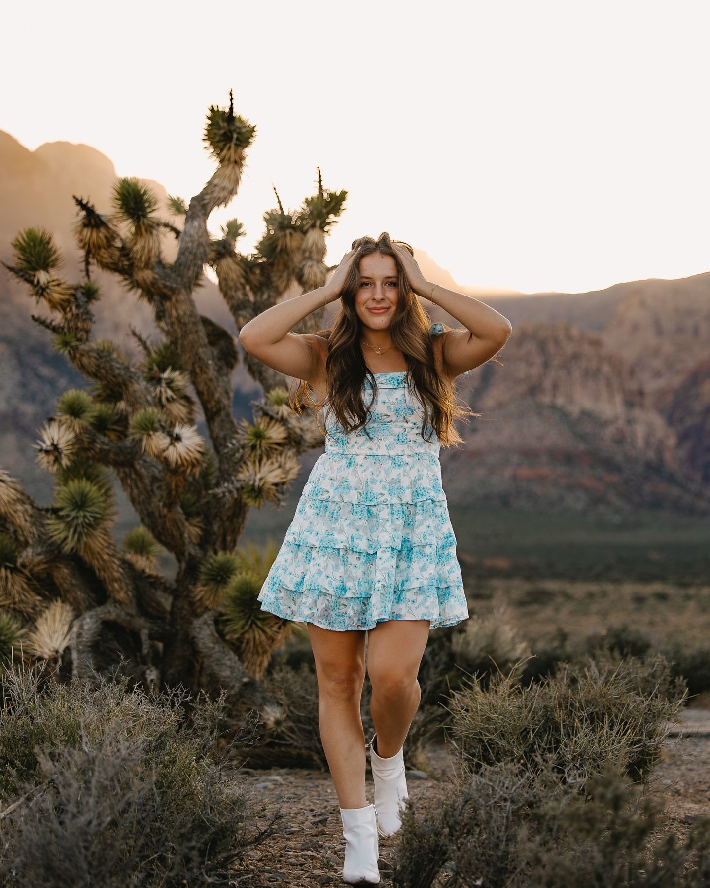 Senior shoot 🩵
.
.
.
#seniorphotoshoot #graduatingseniors #senioryear #seniorphotos #lifestyle #lifestylephotography #seniorshoot