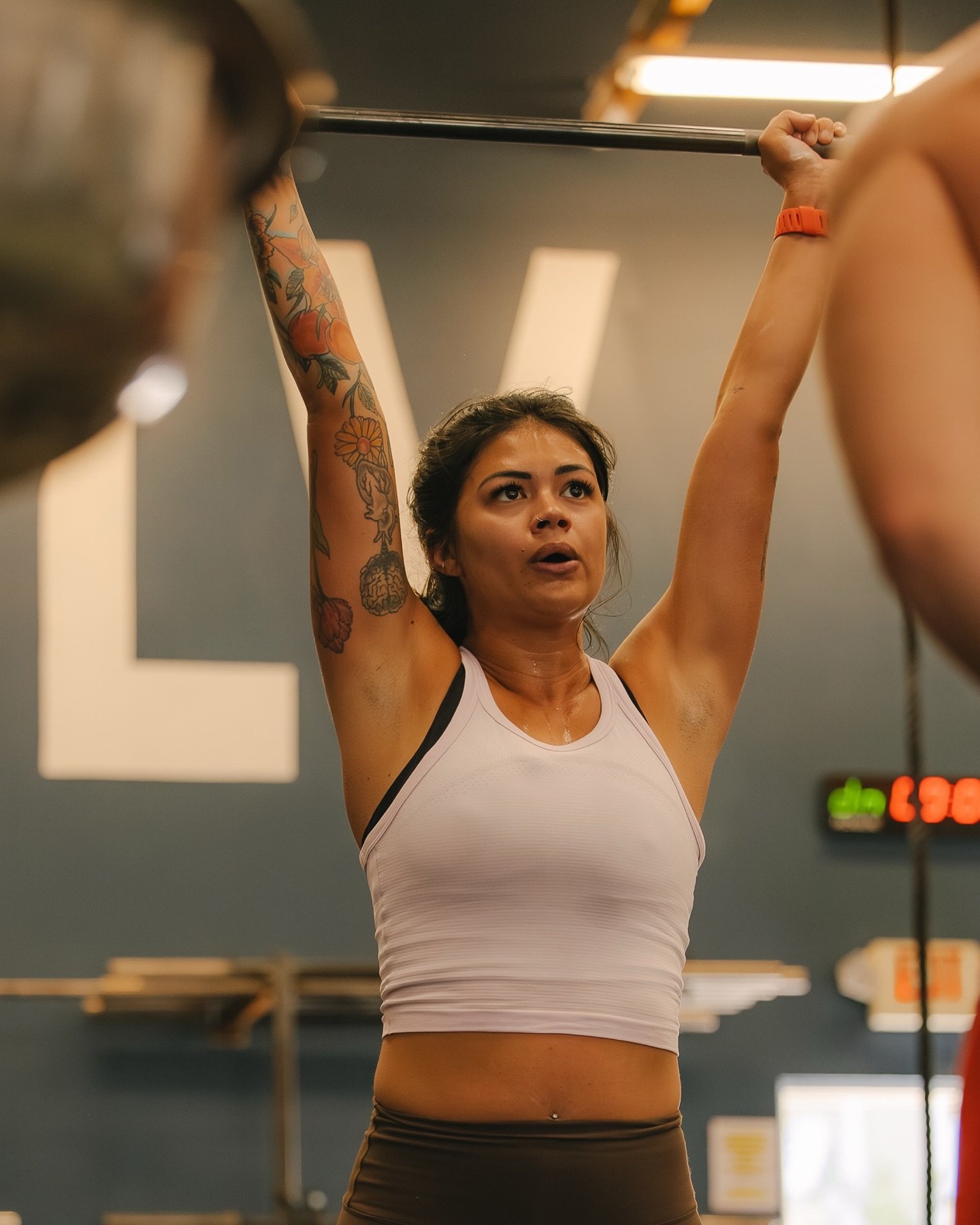 On a another level here 🪜
&mdash;&mdash;&mdash;&mdash;&mdash;&mdash;
@crossfit_lasvegas 
#athleteperformance #athletephotography #gymlife