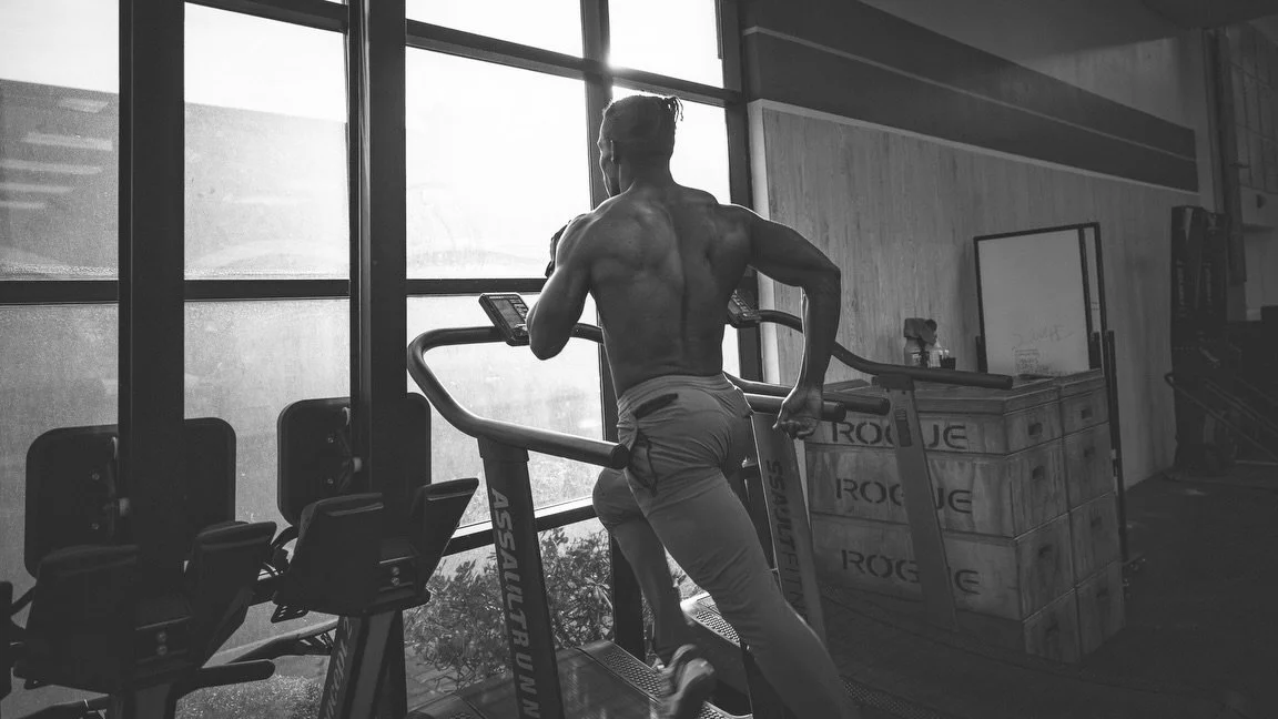 Each step, getting stronger. Keep going 💯
&mdash;&mdash;&mdash;&mdash;&mdash;&mdash;
Meet @inthegenesfitness, a fierce athlete who embodies dedication and passion. 💪🏽 
I am constantly inspired by all athletes and going into next year, I am looking