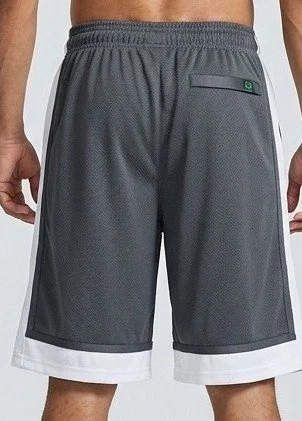 CHRWHT2.jpeg