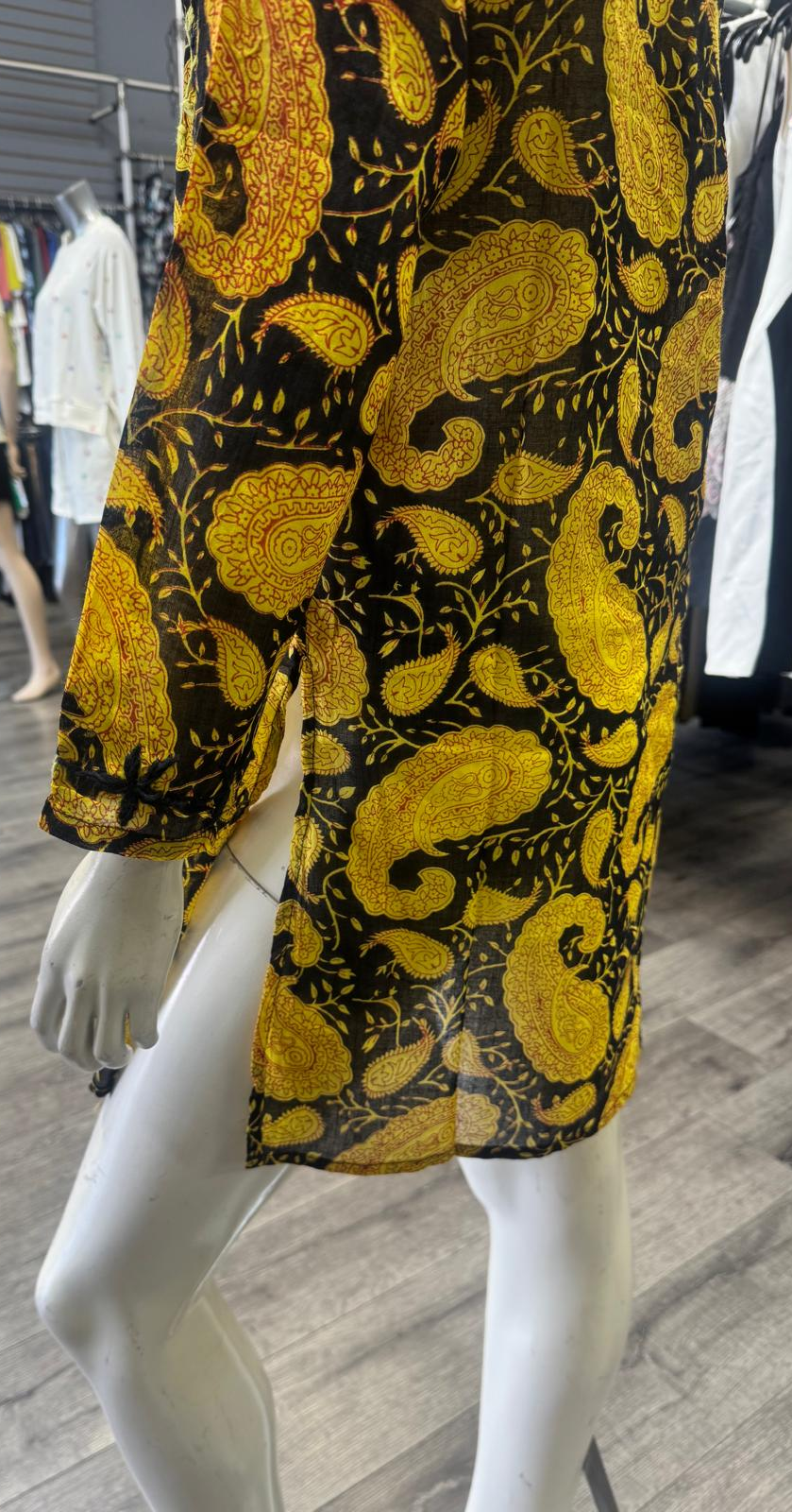 TUNIC 212 SIDE DETAIL.png