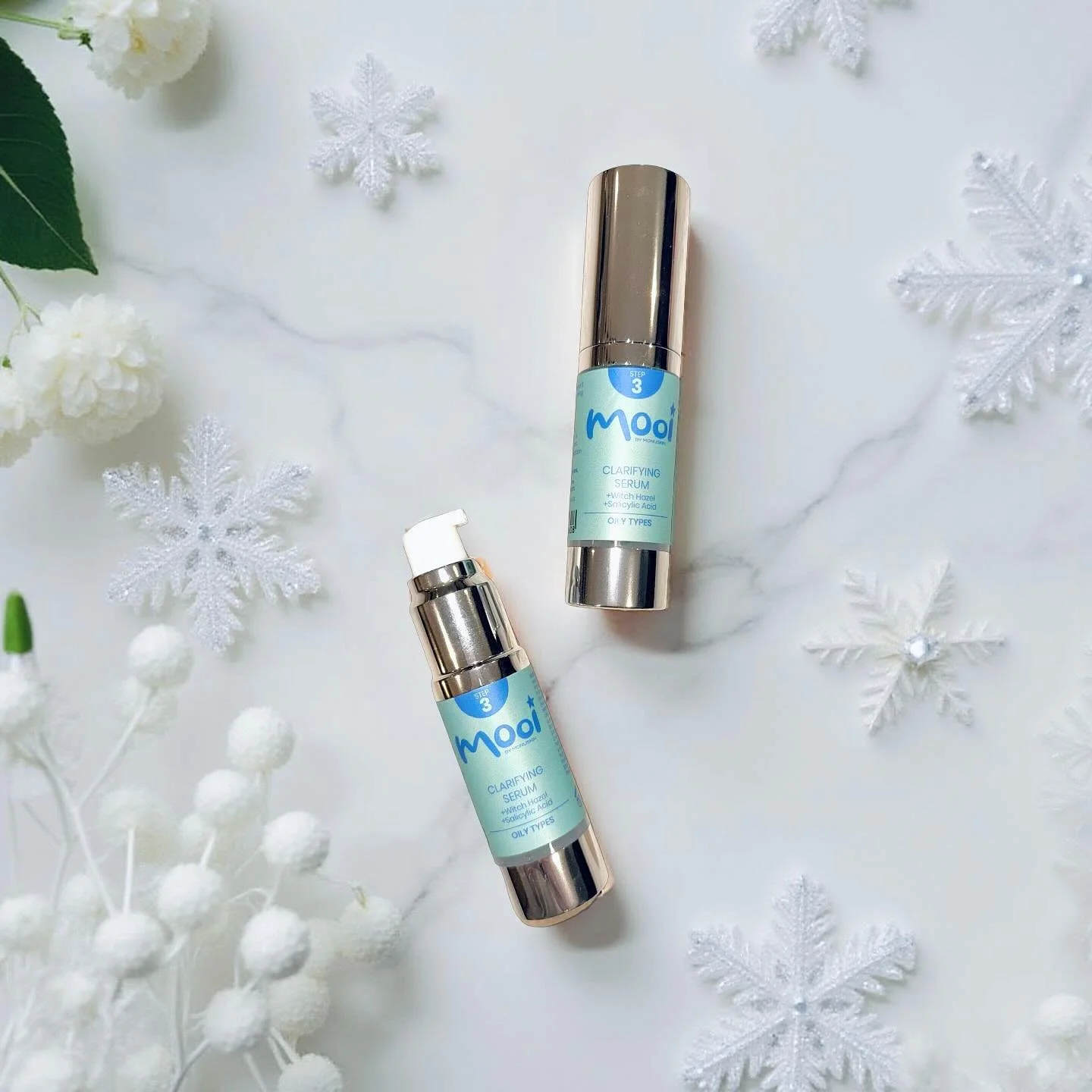 This Clarifying serum is the perfect product for those suffering with excess shine, congested pores and persistent breakouts. #mooiglow #teenskincare #teenskincareproducts