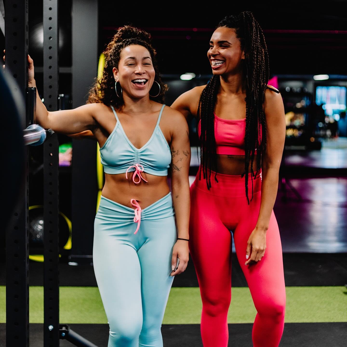 SAMEN SPORTEN is altijd leuker!🏋🏽&zwj;♀️🏋🏼&zwj;♀️

We zien bij The Gymmy naast de vele nieuwe gezichten ook een hechte groep van deelnemers in de lessen.
Er ontstaan vriendschappen in The Gymmy en dat werkt motiverend om te blijven komen naar onz