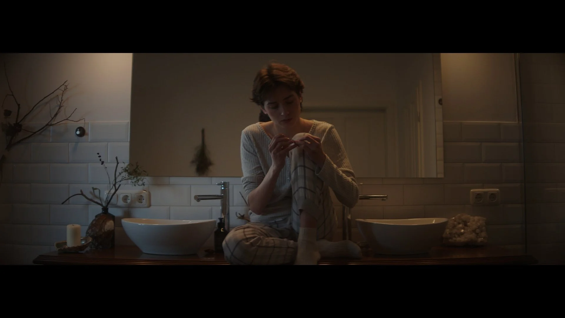 two droplets stills310325_1.7.1.jpg