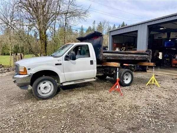 Big things happening in the shop 🔧 

Our Bay Fabrication team is hard at work transforming a bedless truck into a fully functional dump truck for our parent company, Oakland Bay Landscape Services. This build is all about adding the dump bed and dia
