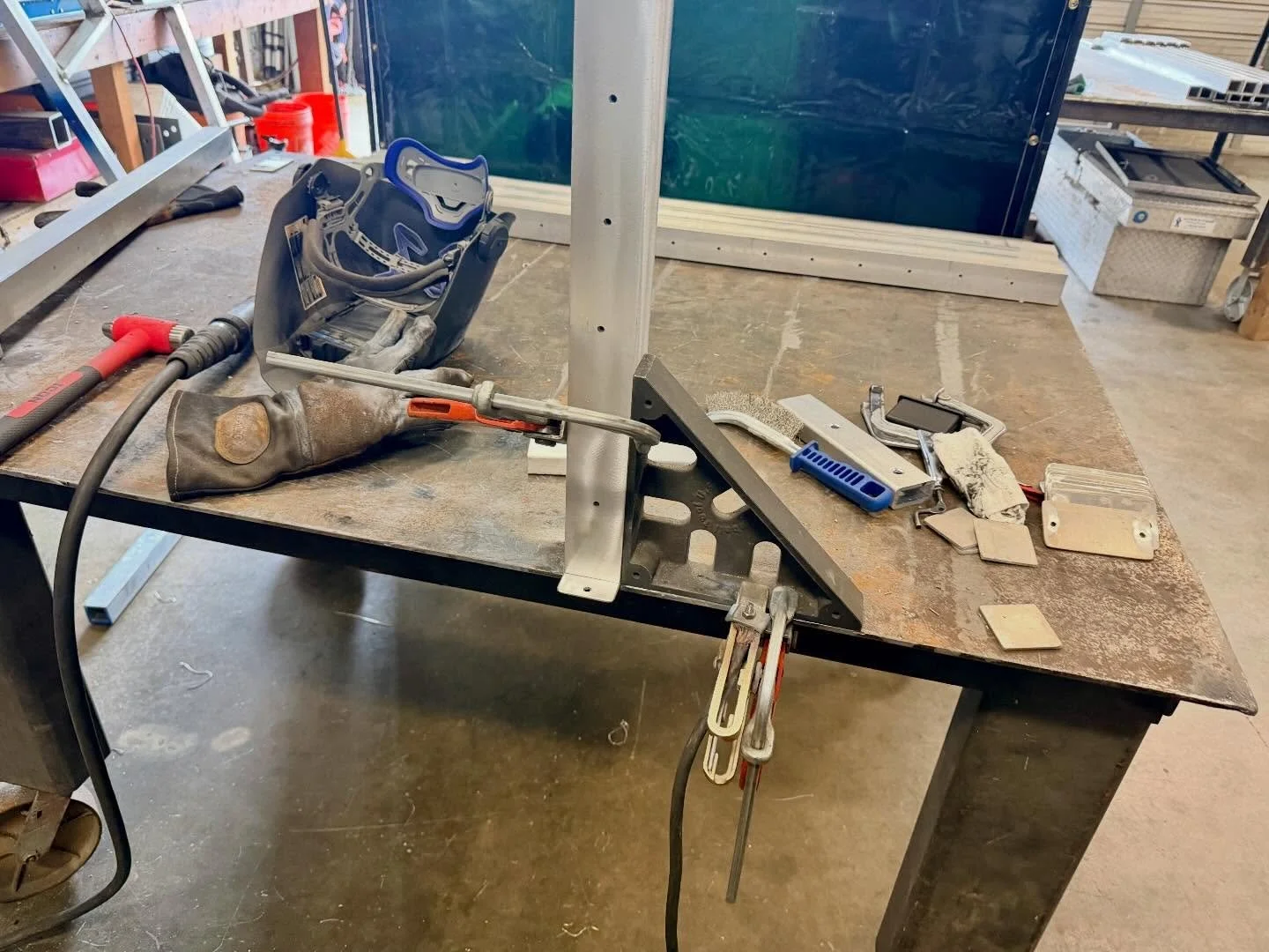 In fabrication, precision matters&mdash;especially when it comes to angles. 📐

Accurate angles are essential to making sure every piece fits together the way it&rsquo;s designed to. Even a small miscalculation can affect alignment, strength, and the