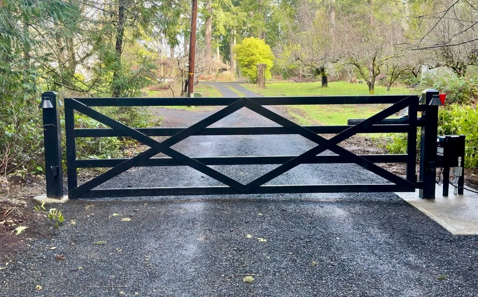 🚪 Custom Gates. Built Your Way.

At Bay Fabrication, we don&rsquo;t believe your gate should look like everyone else&rsquo;s. We design and fabricate custom steel or aluminum gates to fit your property, style, and needs.

From the design and fabrica