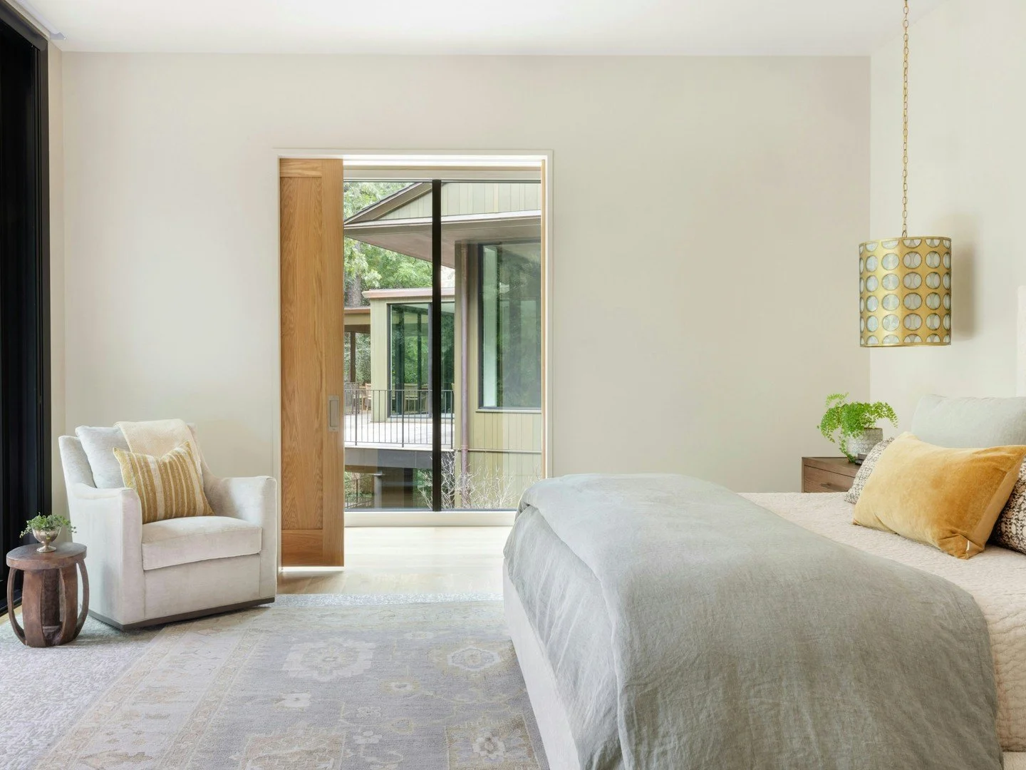 For these homeowners, comfort for guests was key. Guest rooms should feel like more than a place to stay: they should feel like a welcome.

&bull;

&bull;

Photography: @auralakephotography

Vendors: @clarkhalldoors | @greenstepflooring | @visualcomf