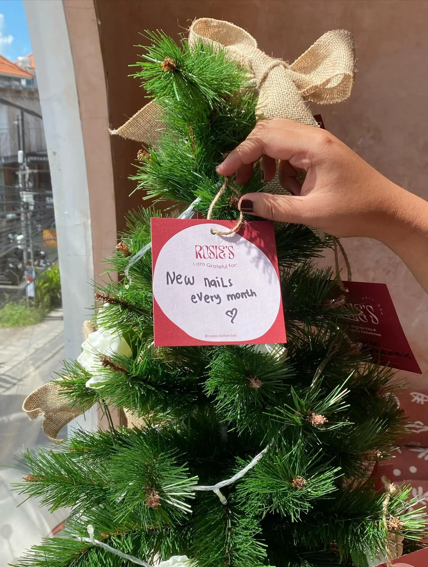 ✨ Our Gratitude Tree Is Here ✨

We wanted to bring something a little extra special into the salon this season, so we put up a Gratitude Tree. It&rsquo;s a small space for you to pause, breathe, and write down something you&rsquo;re grateful for. Tru