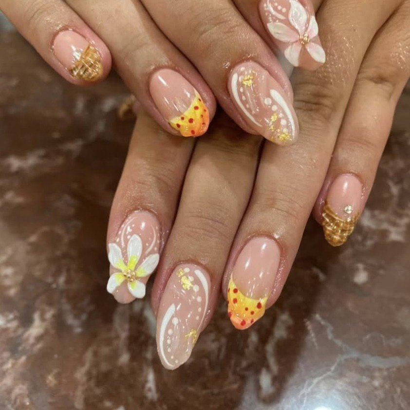 Rosies Nail Bar Manicure - Tropical Nail Art Level 4 Bali Nail salon
