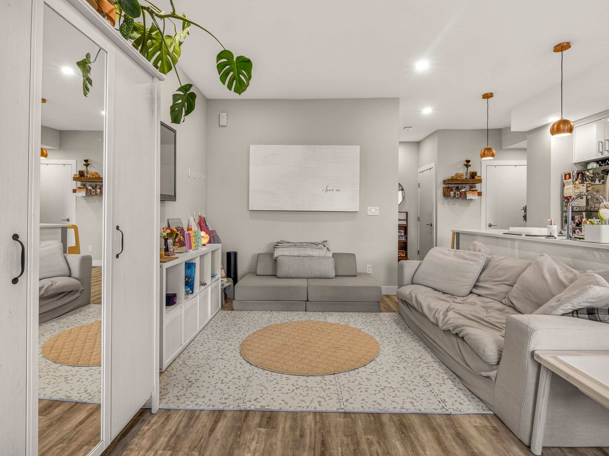 006-P2566762.jpg (Copy)