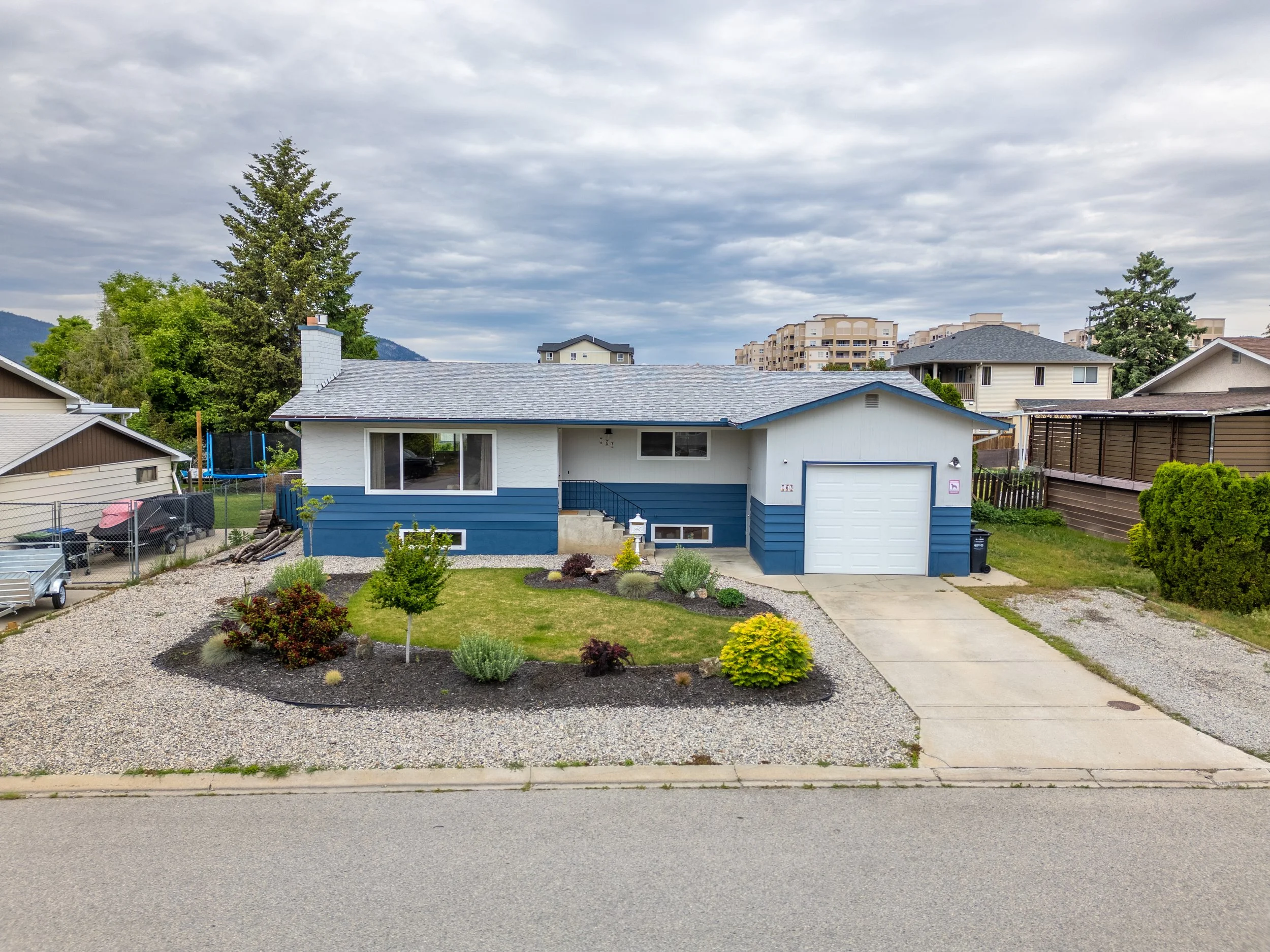 OPEN HOUSE, 165 MCCULLOCH DR, PENTICTON