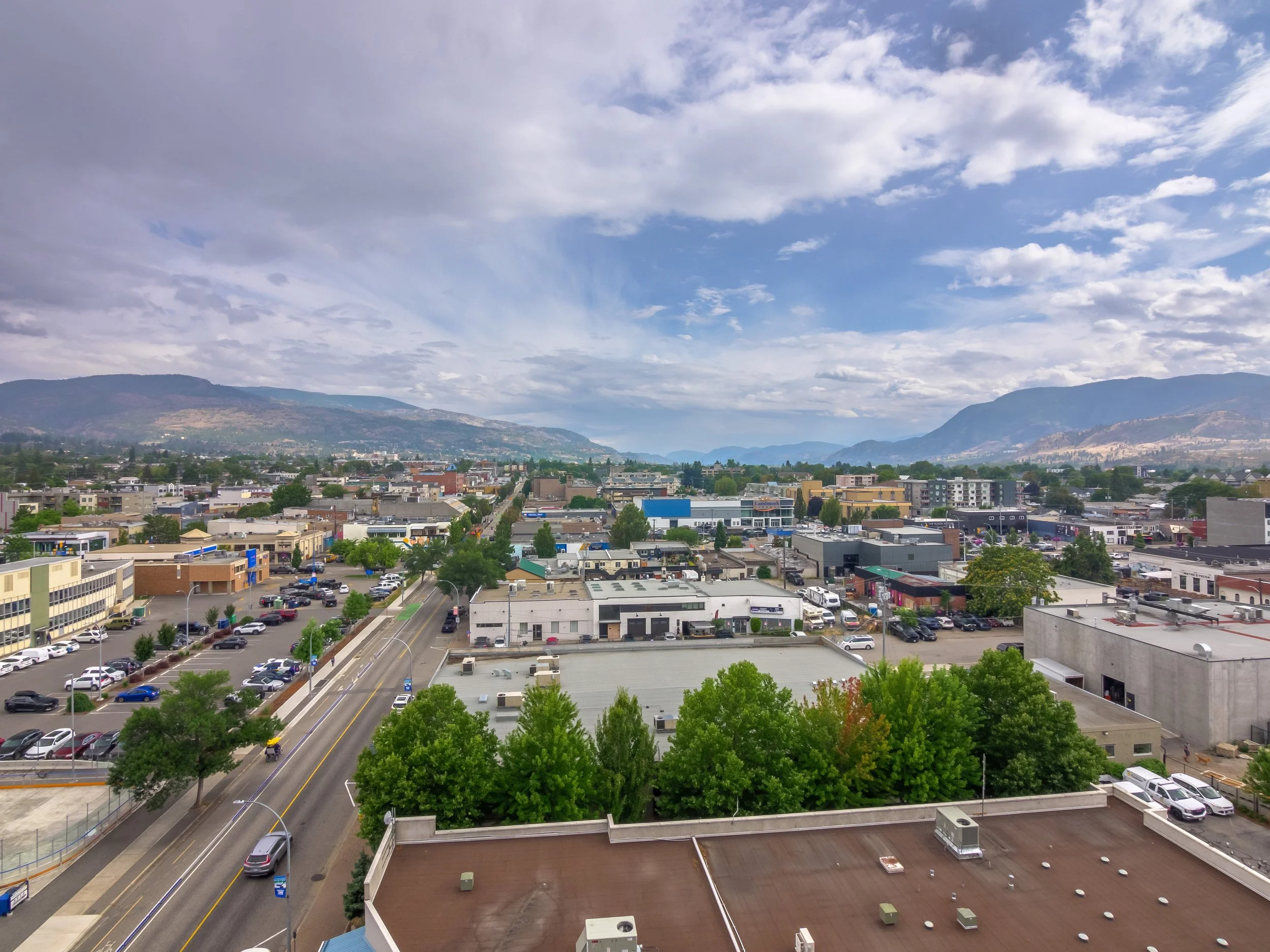 023-P2399892-HDR.jpg