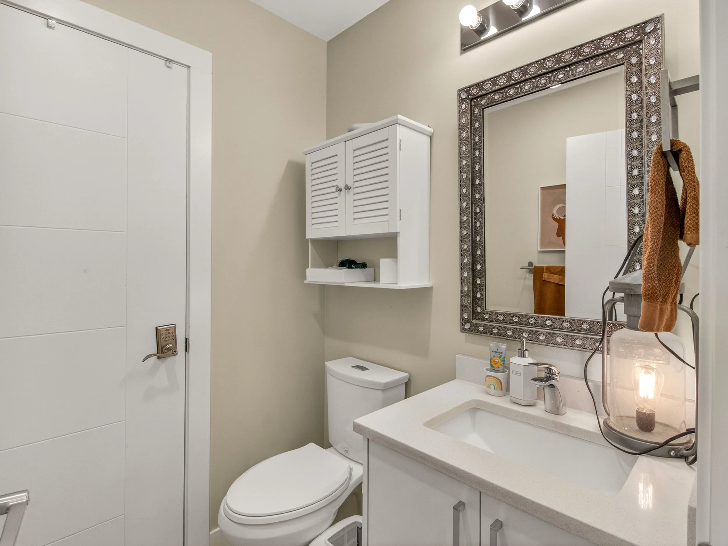 019-P2566873.jpg (Copy)