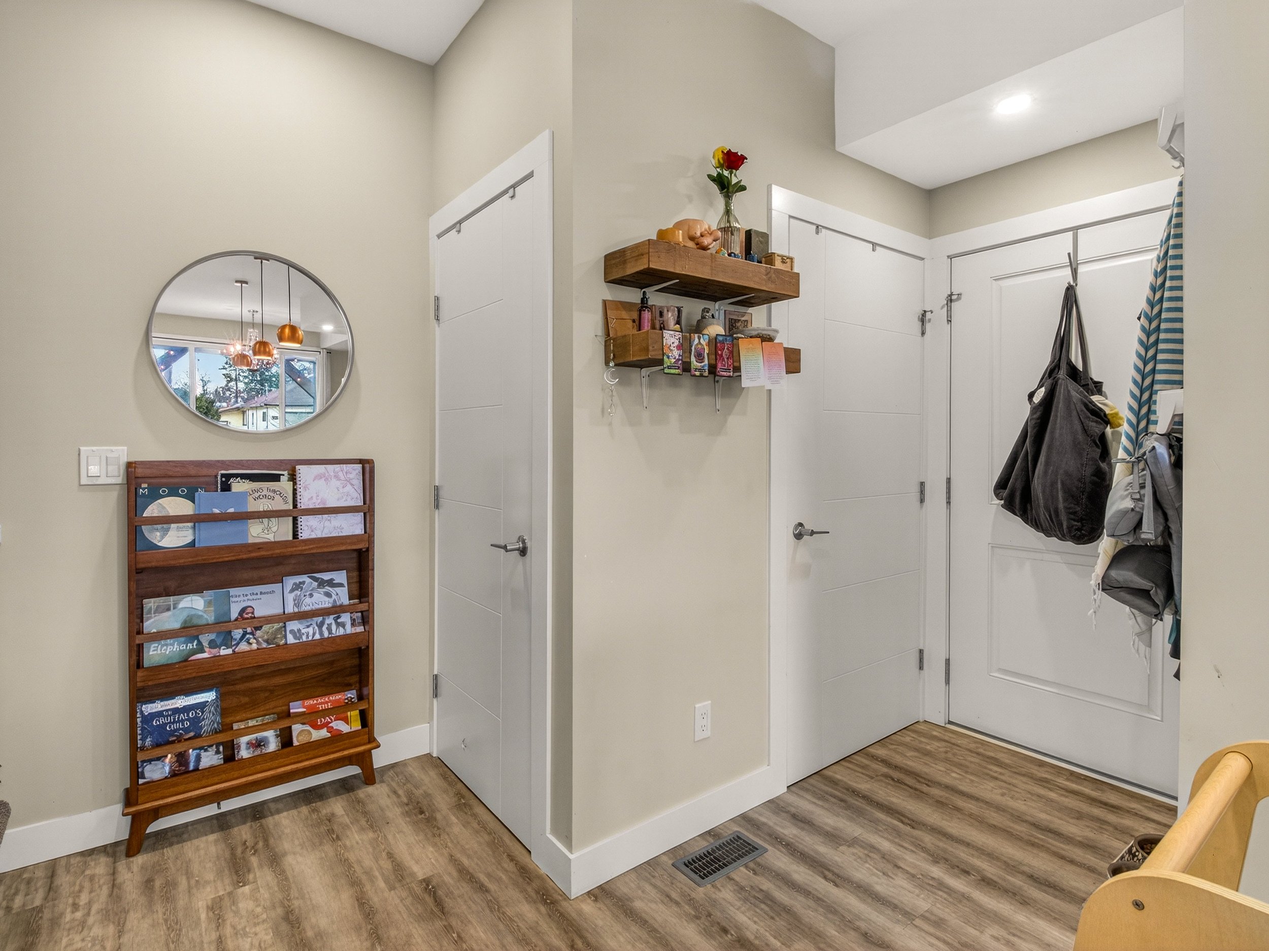 015-P2566842.jpg (Copy)