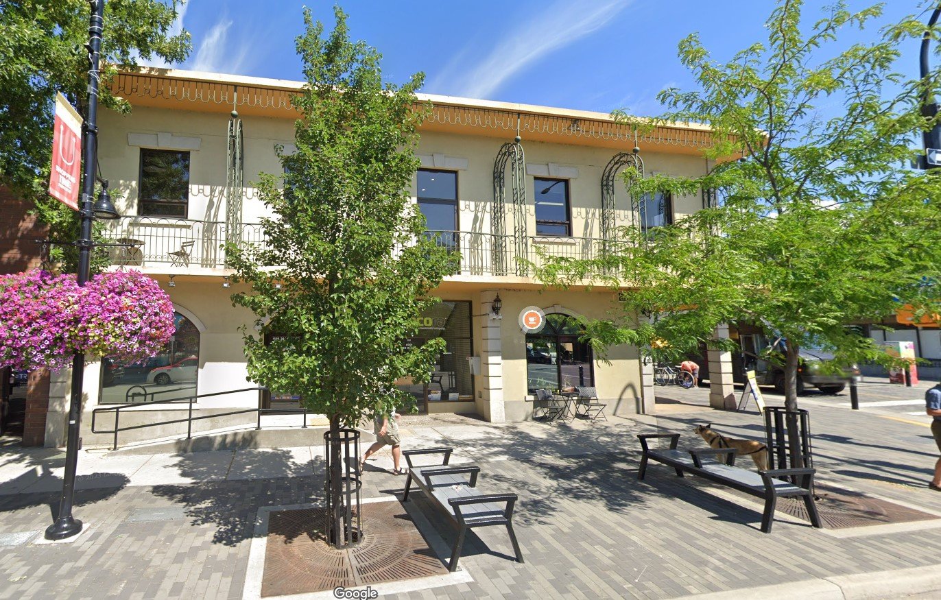 284 Main St - Photo 2.jpg