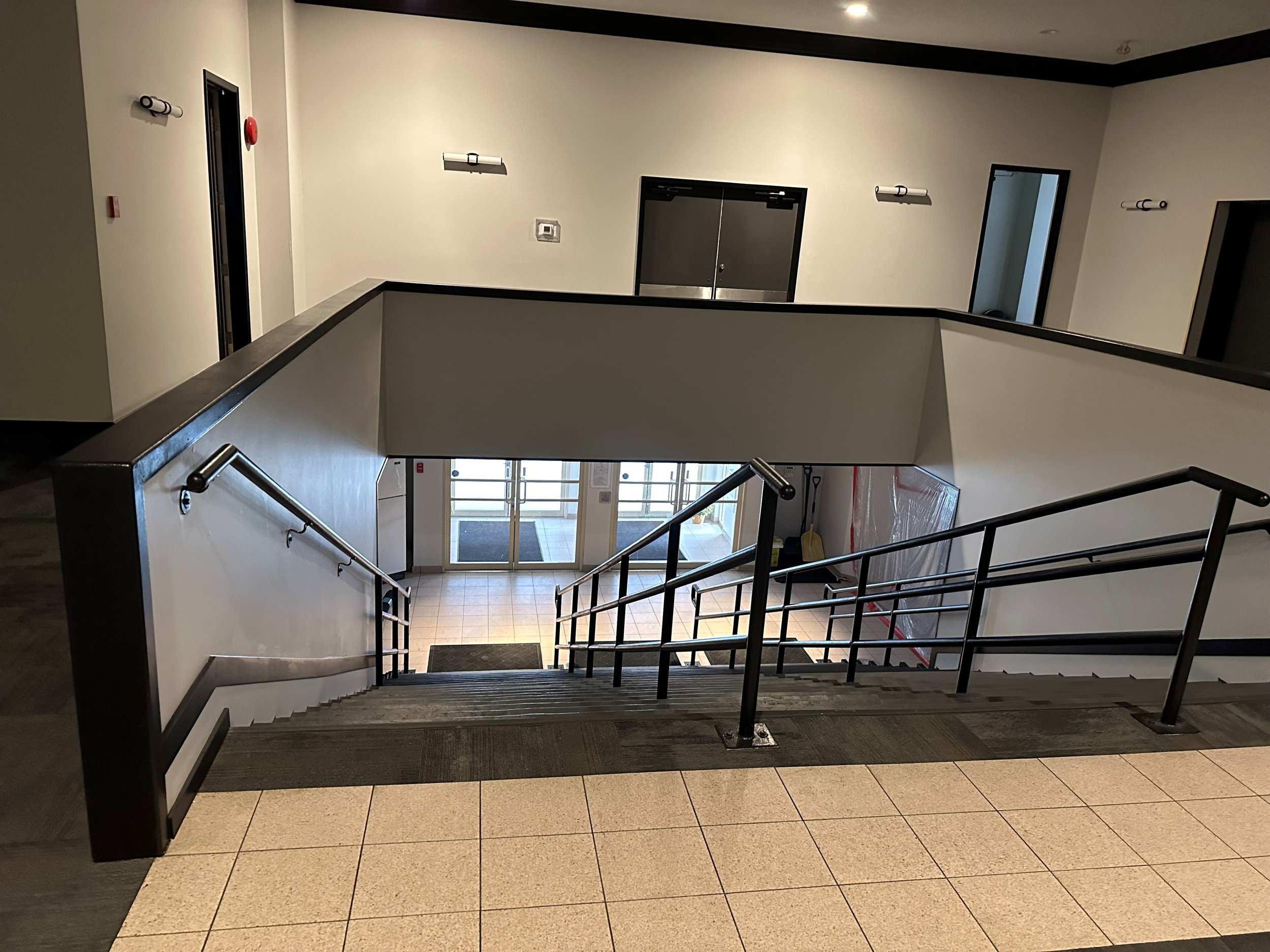352 Winnipeg - 2023 2nd floor 1.jpg