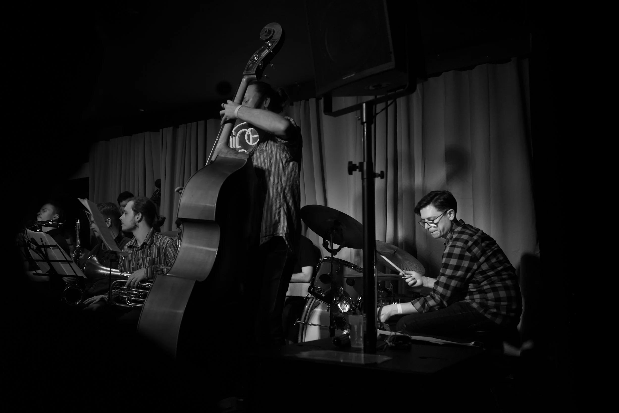 candid-portrait-jazz-drummer-musicians-black-white-marc-stanford.jpg