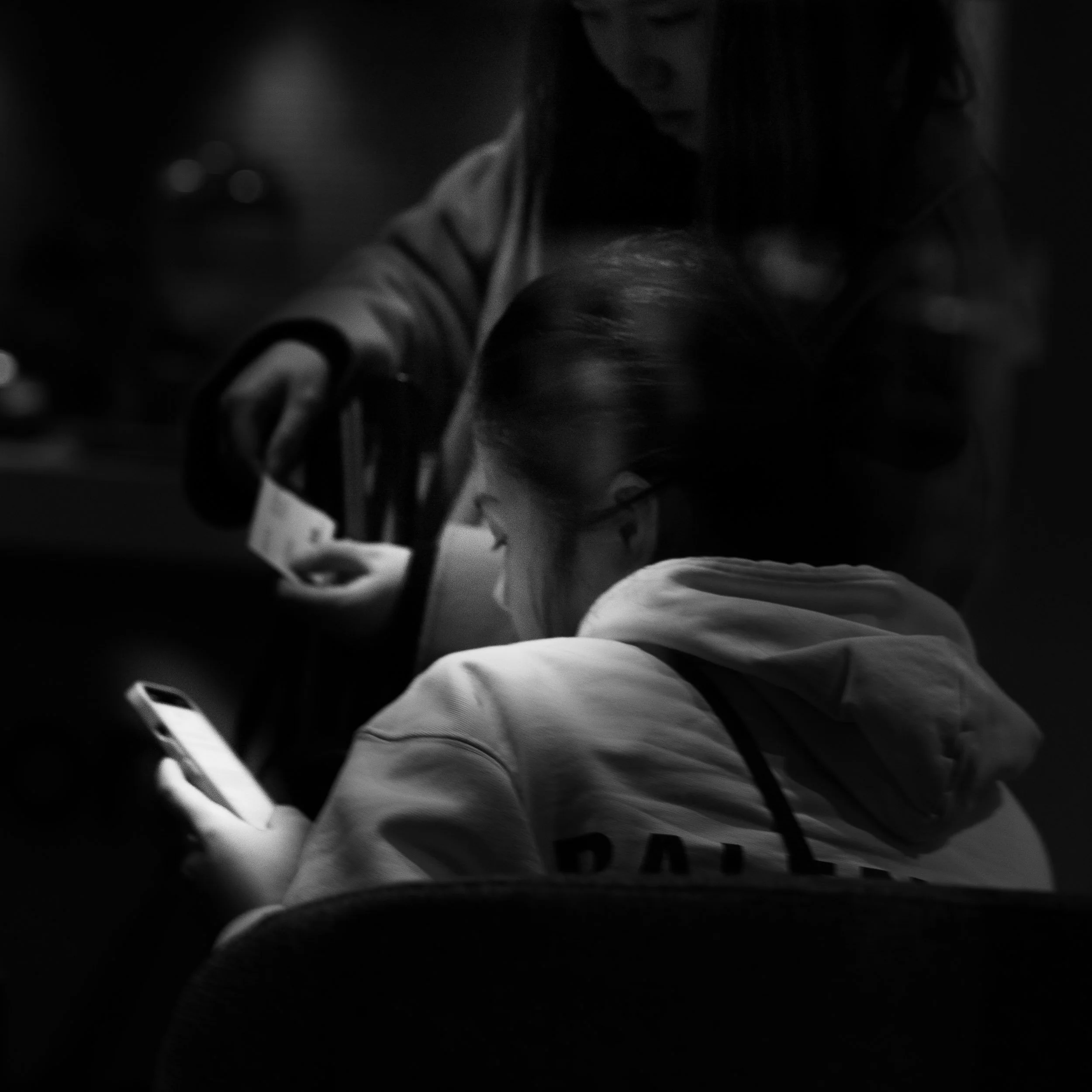 street-candid-portrait-black-and-white-marc-stanford.jpg