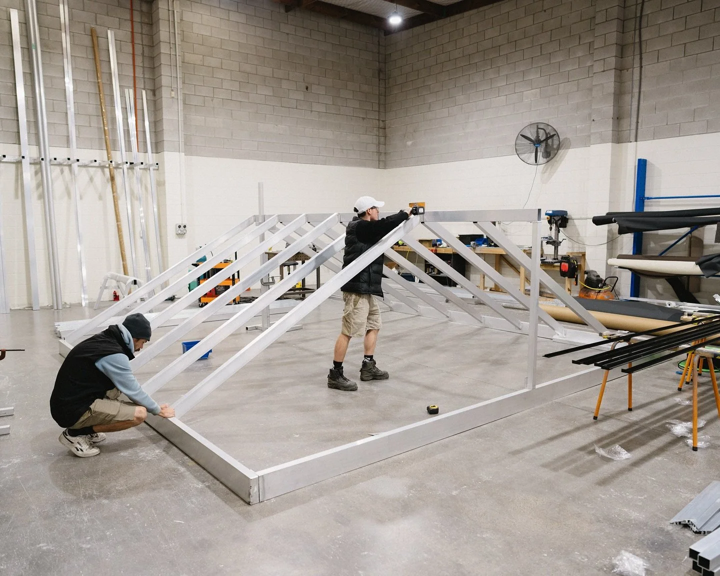 Did you know, that unlike every other canopy company we fully weld all of our framework. This not only means our frames are extremely strong, they also look beautiful too in all of our joins. It's the small details that make our product superior 🏡