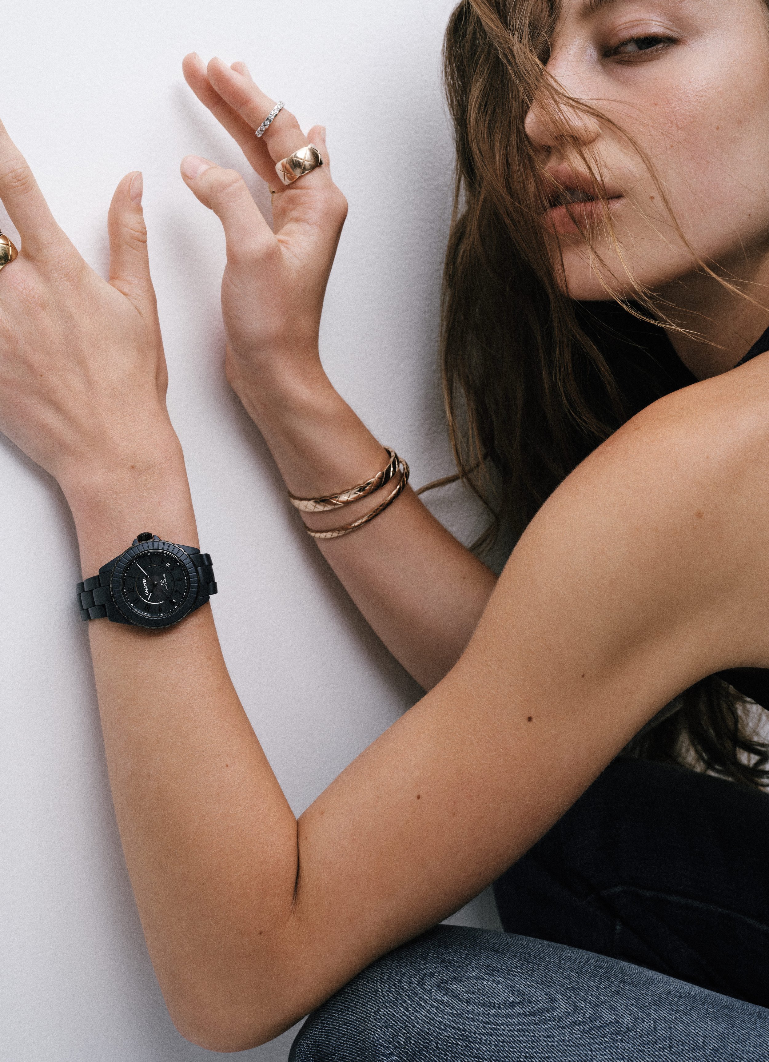 251010_ELLExChanelWatches_03_0241_V2.jpg