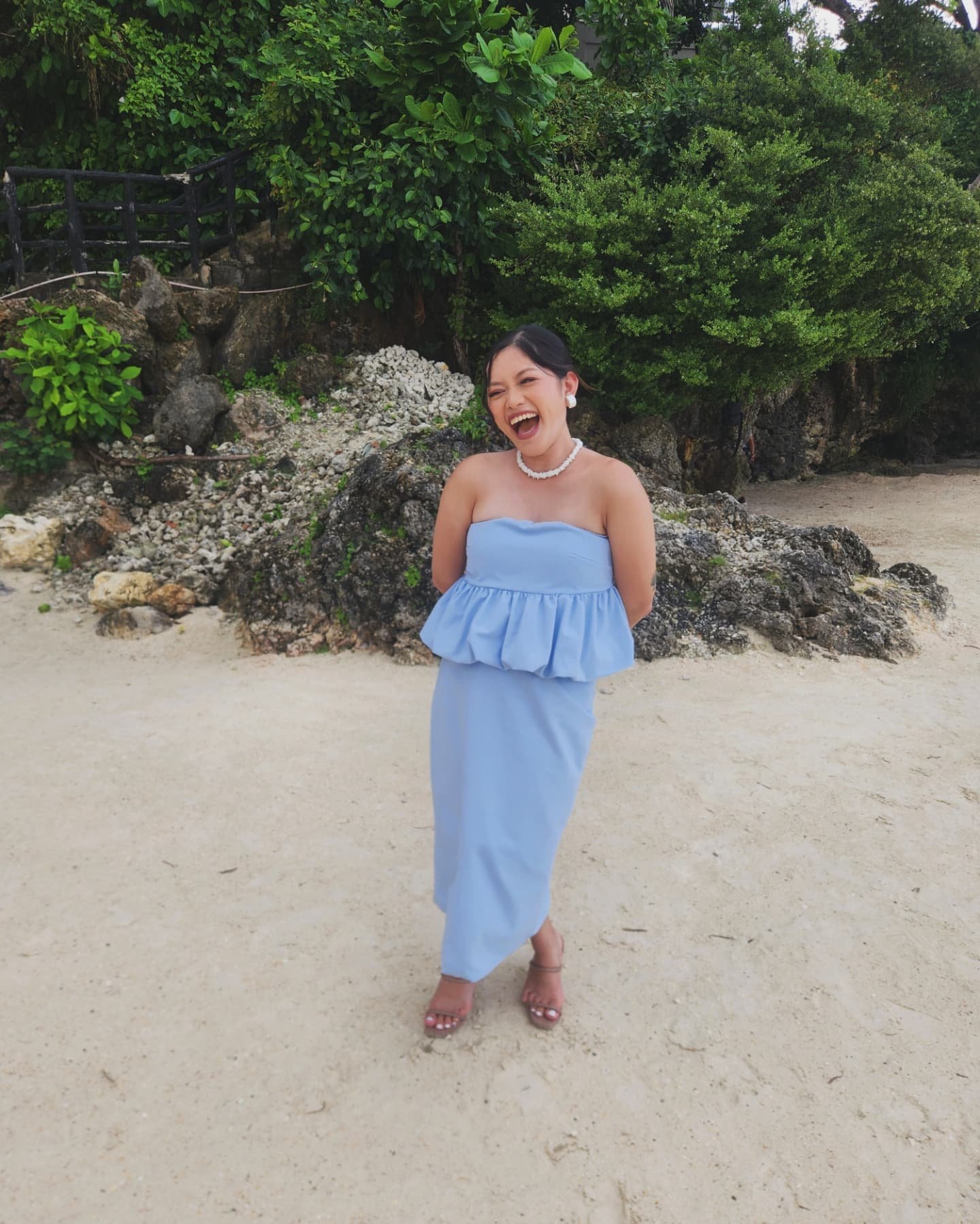 boracay weekend for @kevinandtepi 🥹

a very heartfelt weekend marked by long overdue quality time with lifelong friends, agendas just filled with moving from one meal to another, and celebrating @livefastdayang &amp; @kevindinsay 💕

def one of thos