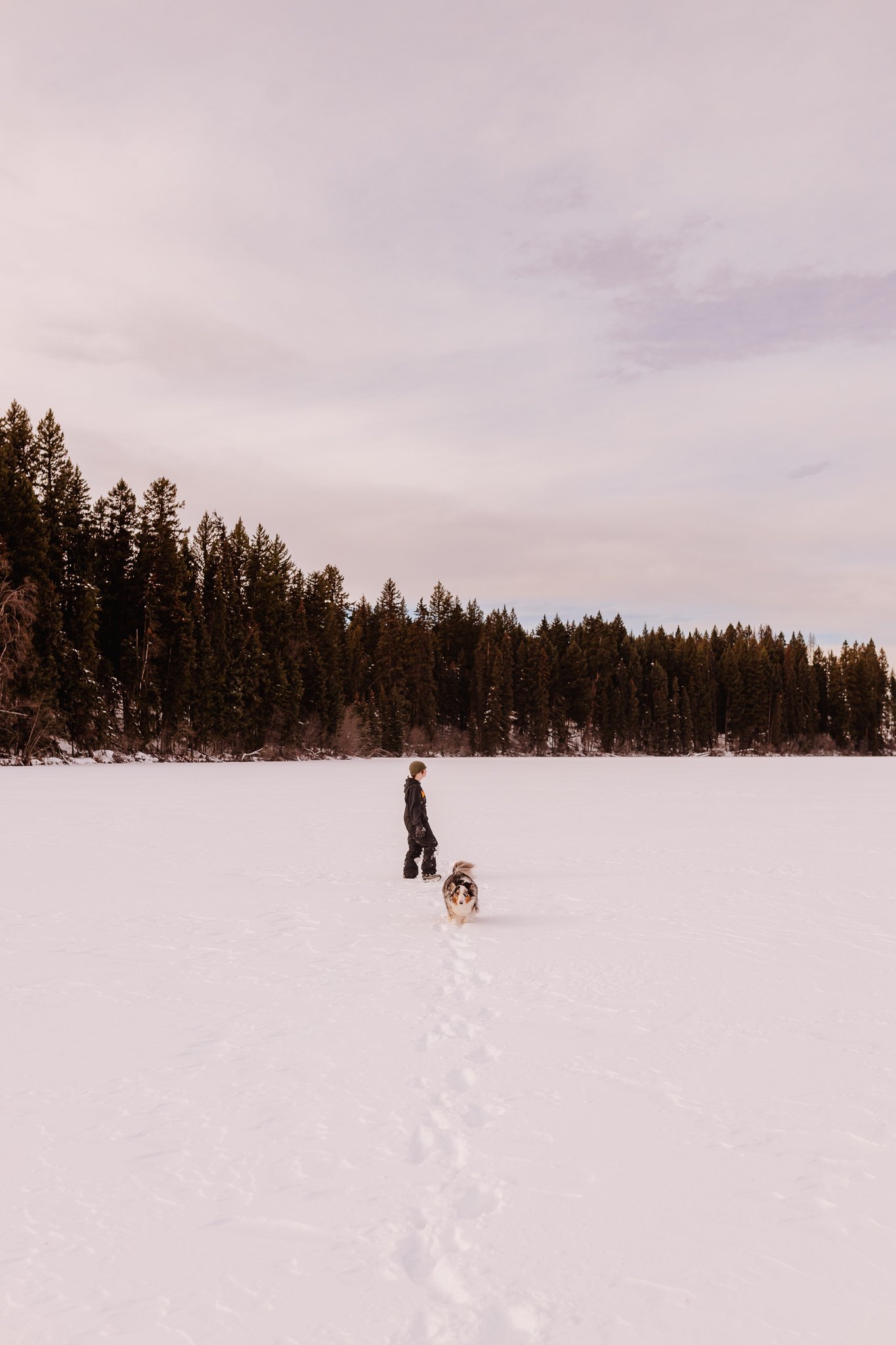 Fawn+Lake+-+Ice+Fishing+-+Anna+Hurley+Photography+-+2023+(17).jpg