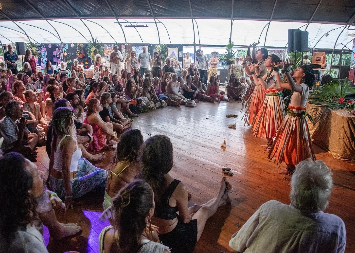 🌺✨We want to offer our deepest gratitude to the Hawaiians who shared their culture, wisdom, and hearts with us at Mana Fest. 

This beautiful hula dancing was enjoyed and revered by so many at our beautiful ceremony ✨❤️