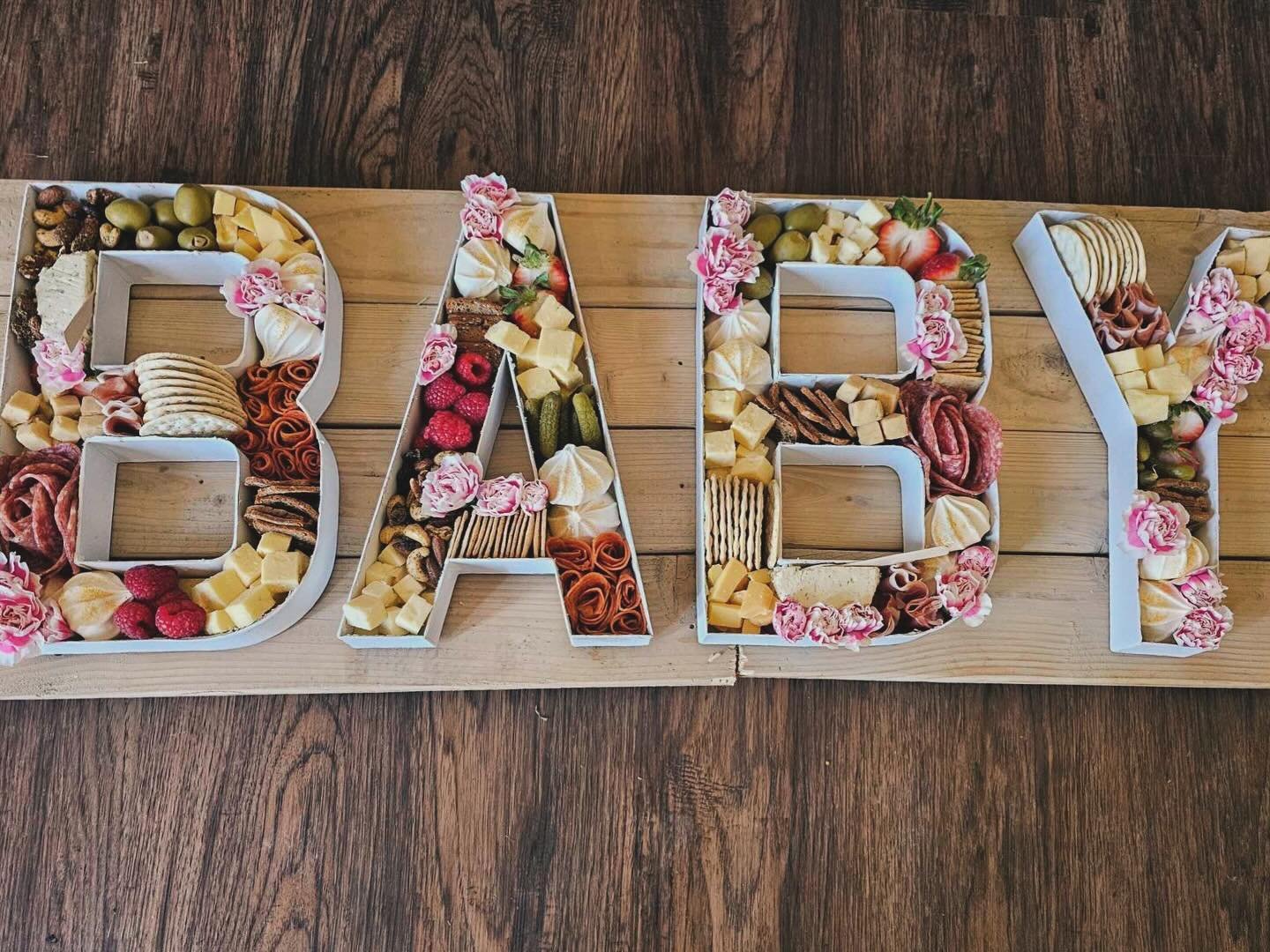 Another adorable baby shower board😍aren&rsquo;t these so fun?!

Congrats to the mama-to-be! 💕🍼

#utahgrazingtable #utahcharcuterie #utahweddings #utahcountygrazingtable #utahcountycharcuterie #utahcountyweddings