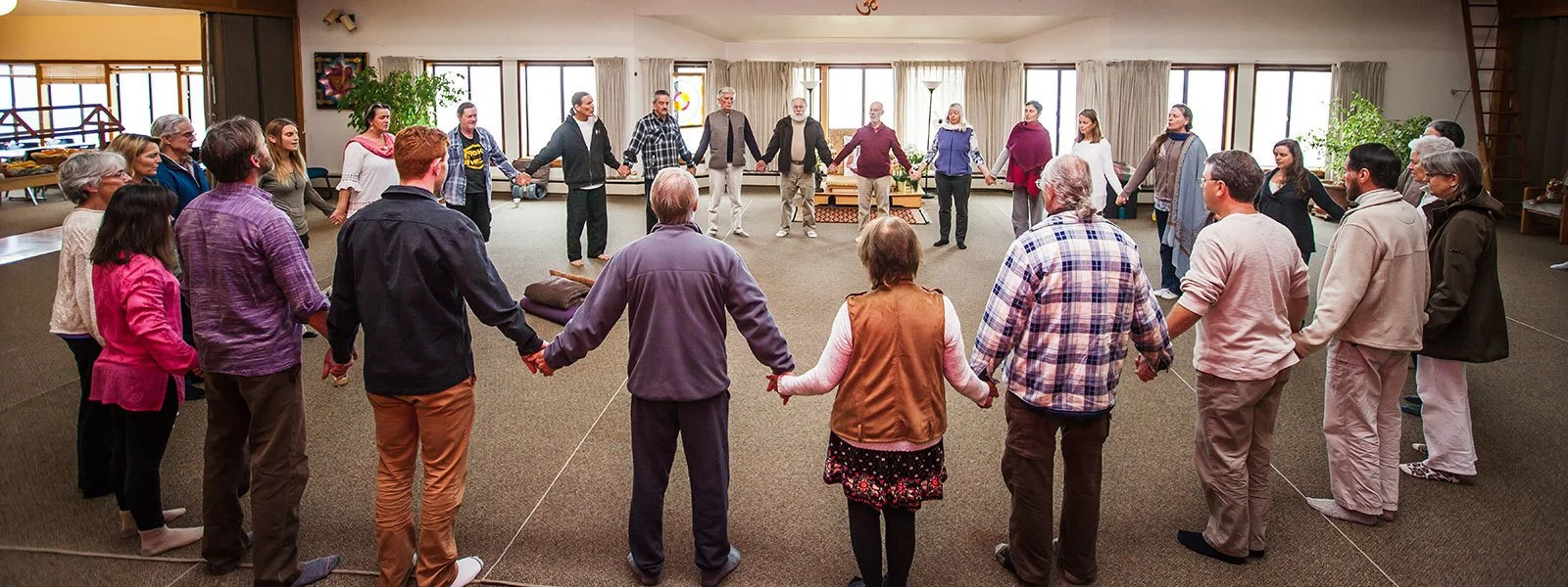 Indoors_Satsang_Circle.jpg
