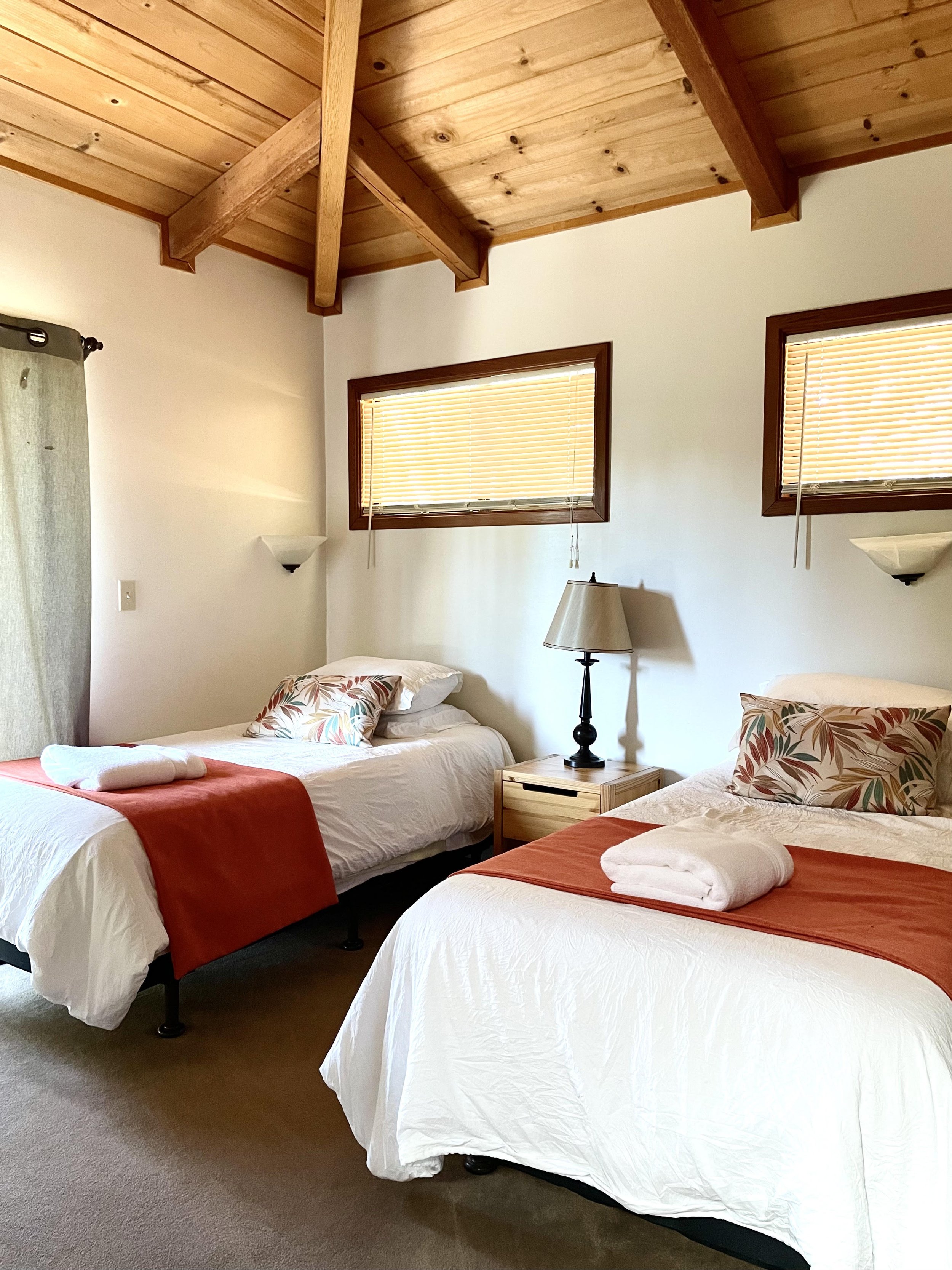 Ram-Cottages-Bldg1-interior-bedroom.jpeg