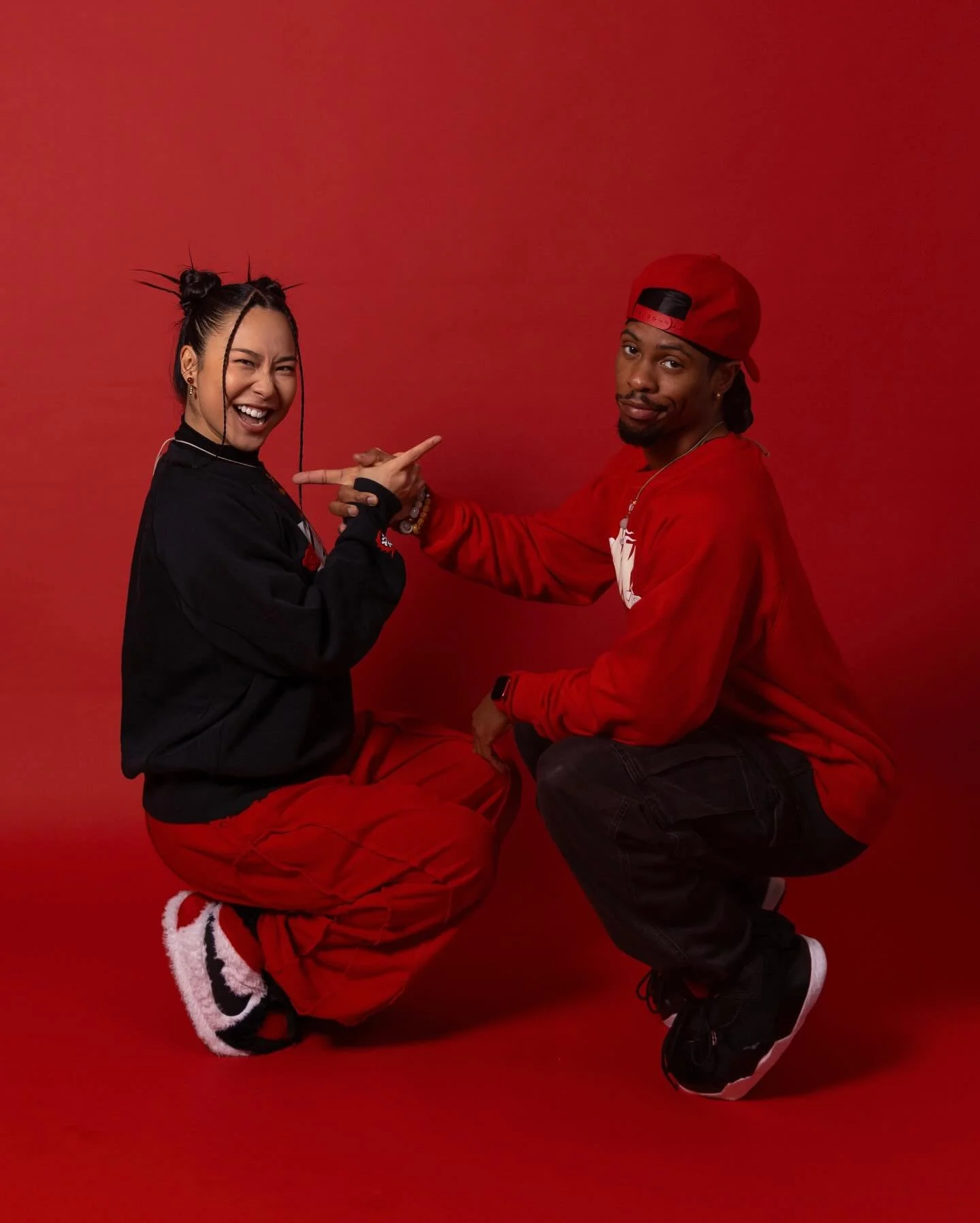 Plot twist: You don&rsquo;t need to hire an expensive photographer to get magazine-quality photos.

All you need:
- SELFIELAB&rsquo;s professional equipment
- Our perfect lighting setup
- Your authentic selves
- Code LOVE14 (14% off!)

Hundreds of co