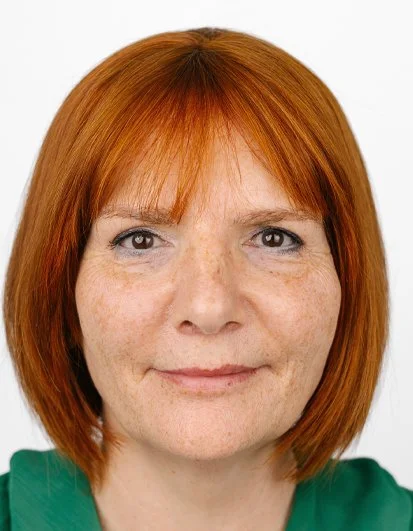 fotograf-passfotos-wien-frau-rothaarig.jpg