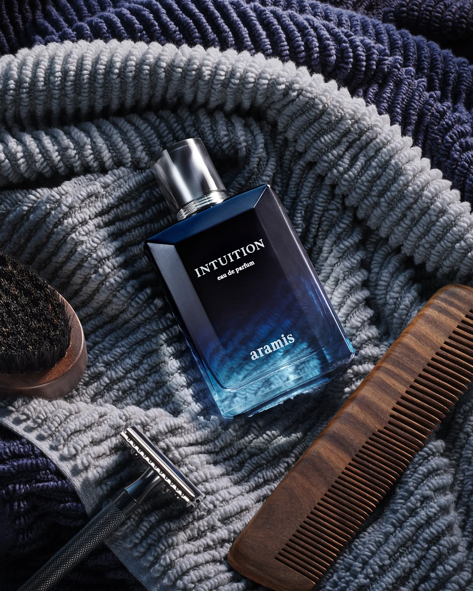 FL26_DIGITAL_Aramis_TierB_Lifestyle_Stills_Intuition_EDP_100ml_0547_R300_REL.jpg