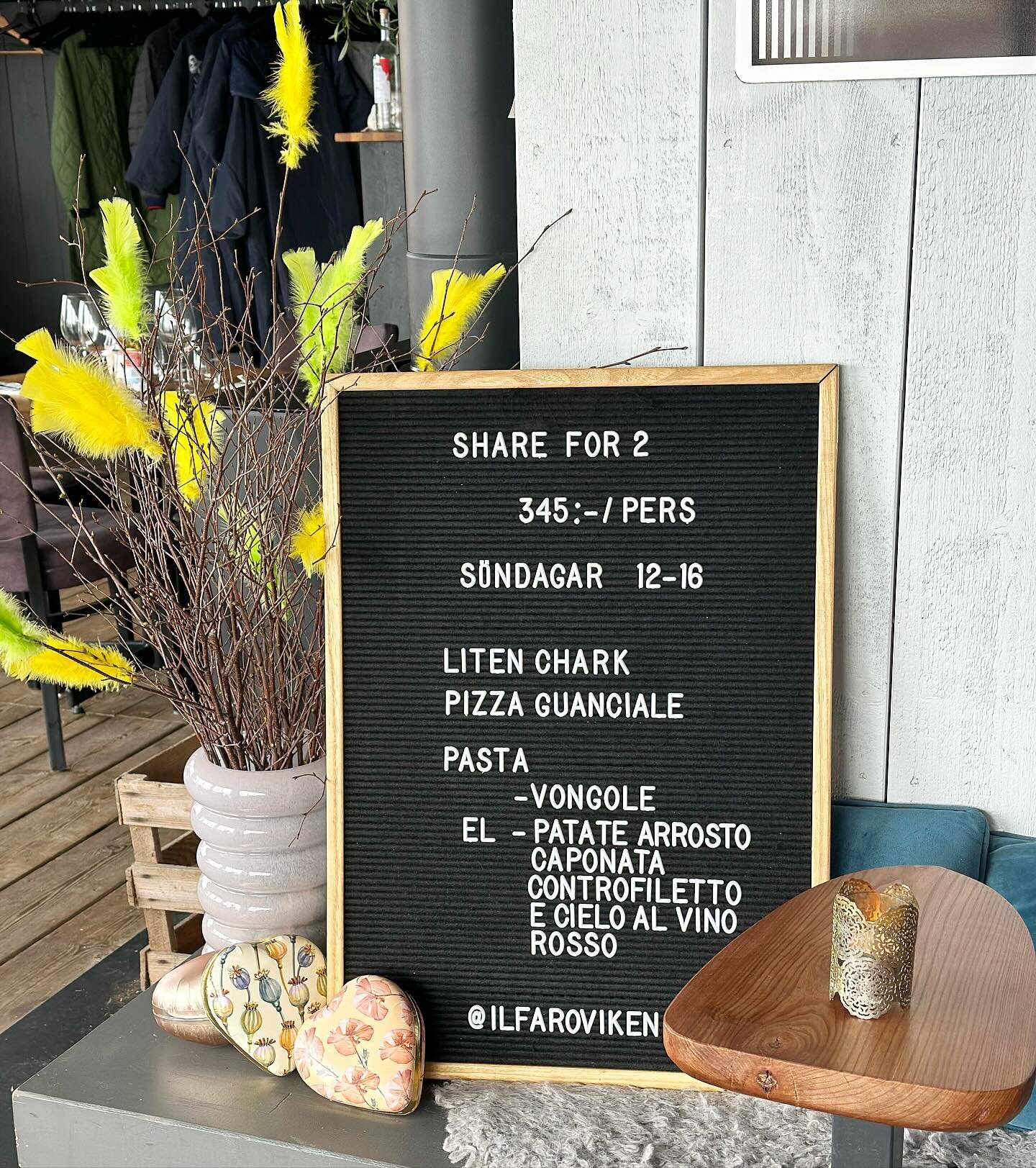 🍋 Share &amp; Care p&aring; iL Faro 🍋

L&aring;t oss st&aring; f&ouml;r s&ouml;ndagsmiddagen 🍝 
En spaghetti vongole i all sin enkelhet kanske?  Eller ryggbiff med caponata, r&ouml;dvinssky och rostad potatis? Eller en kr&auml;migt god lasagne? Hm