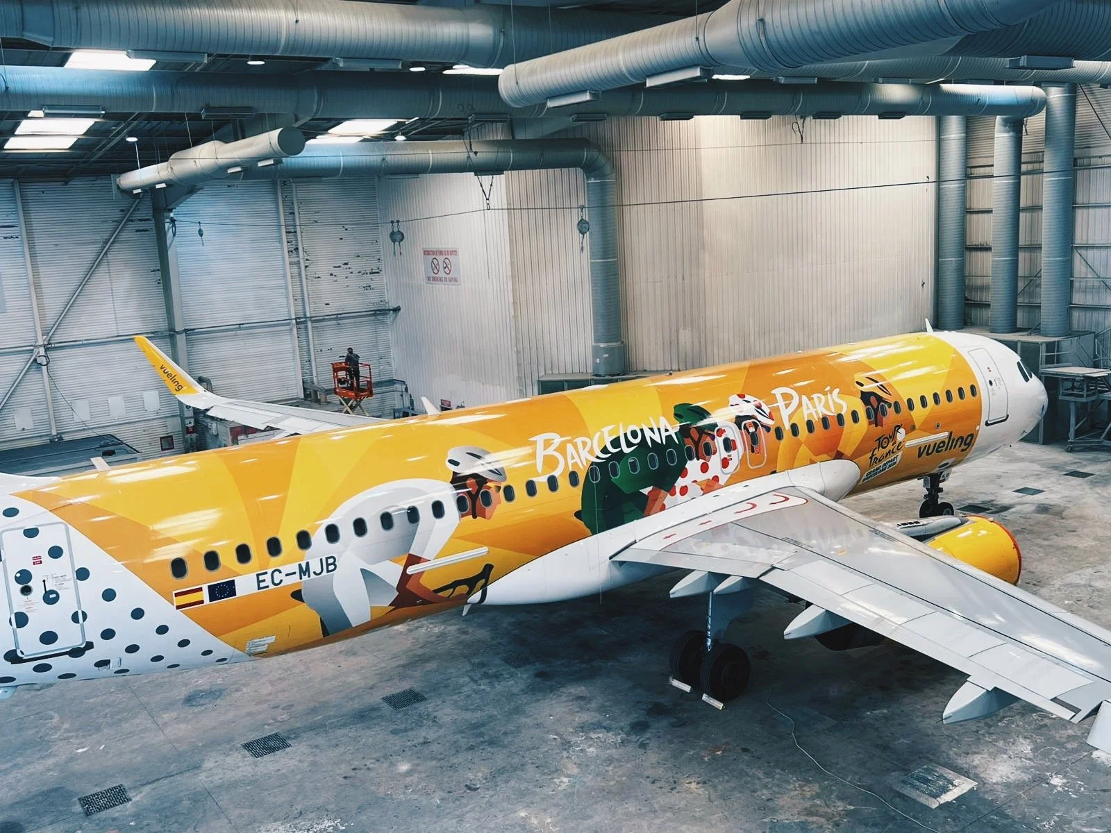 Aircraft Decals in Operation: Tour de France Livery on a Vueling Aircraft
