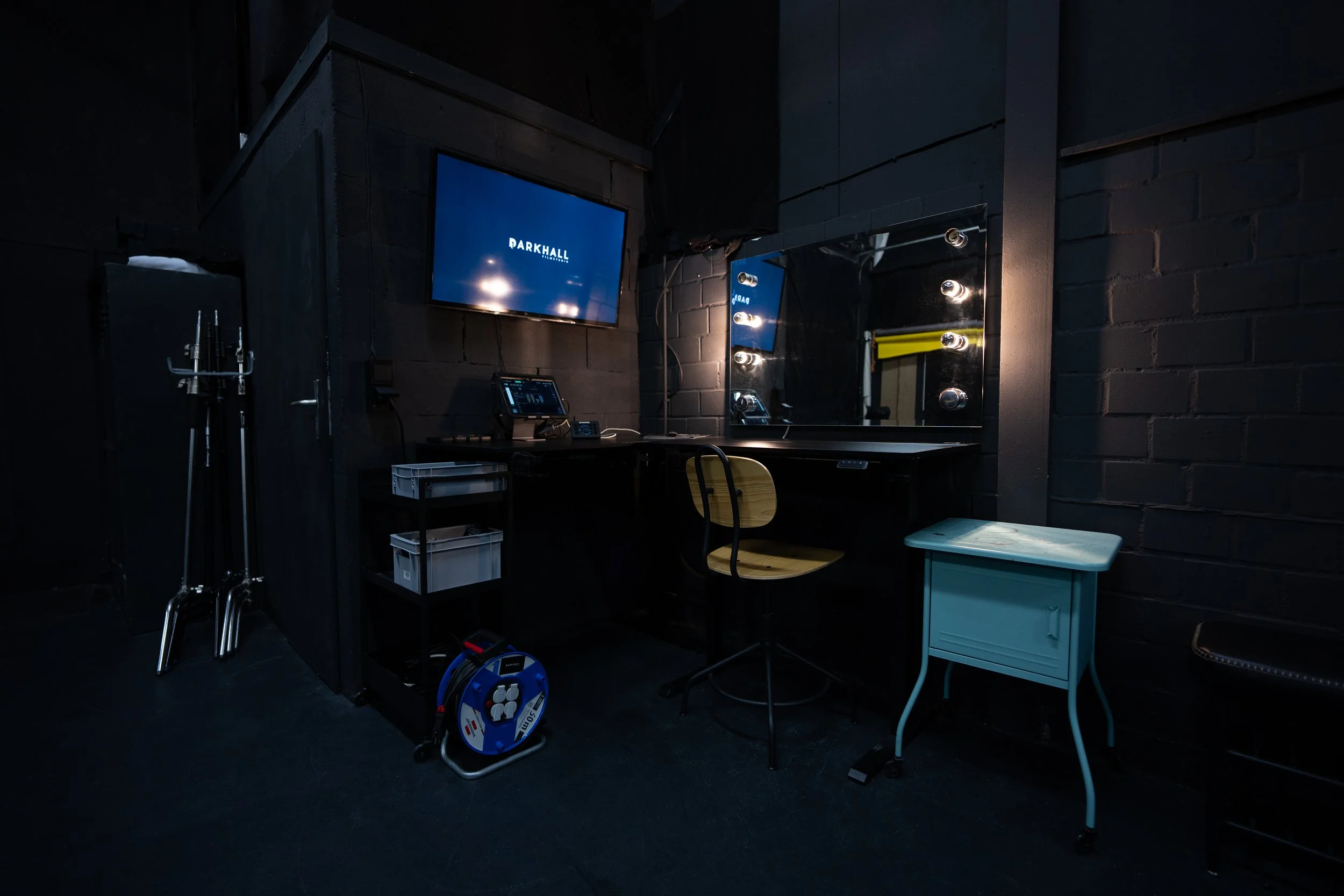 DARKHALL_2026-8.jpg