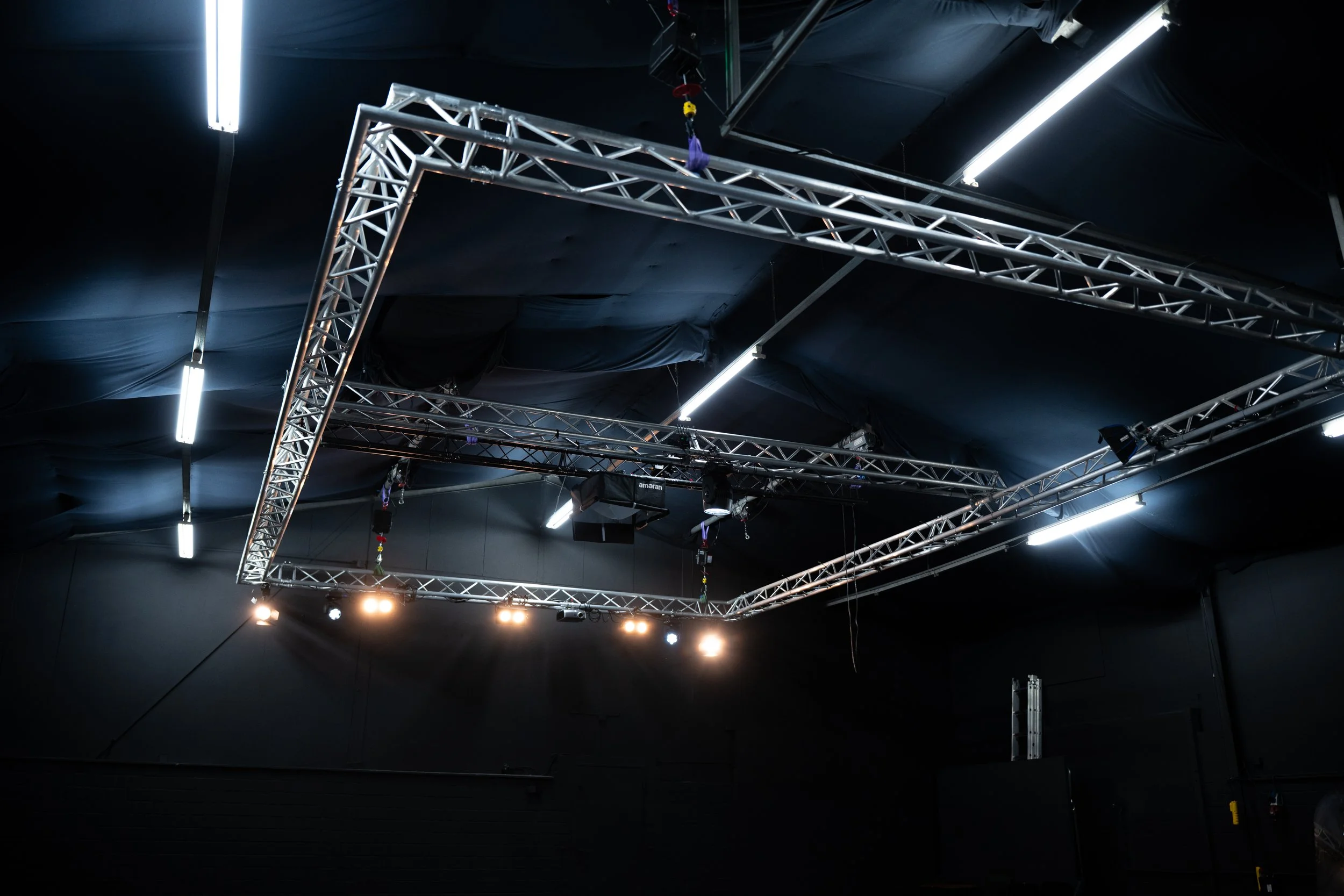 DARKHALL_2026-11.jpg