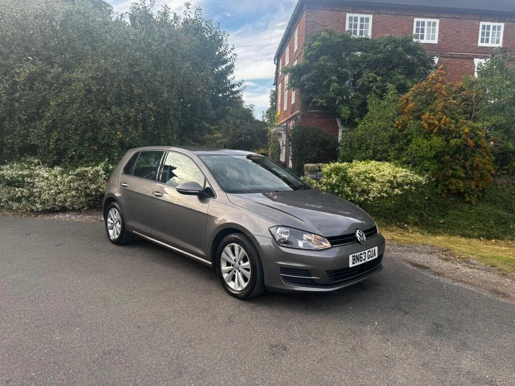 [SOLD] Volkswagen Golf1.6 TDI BlueMotion (2013)