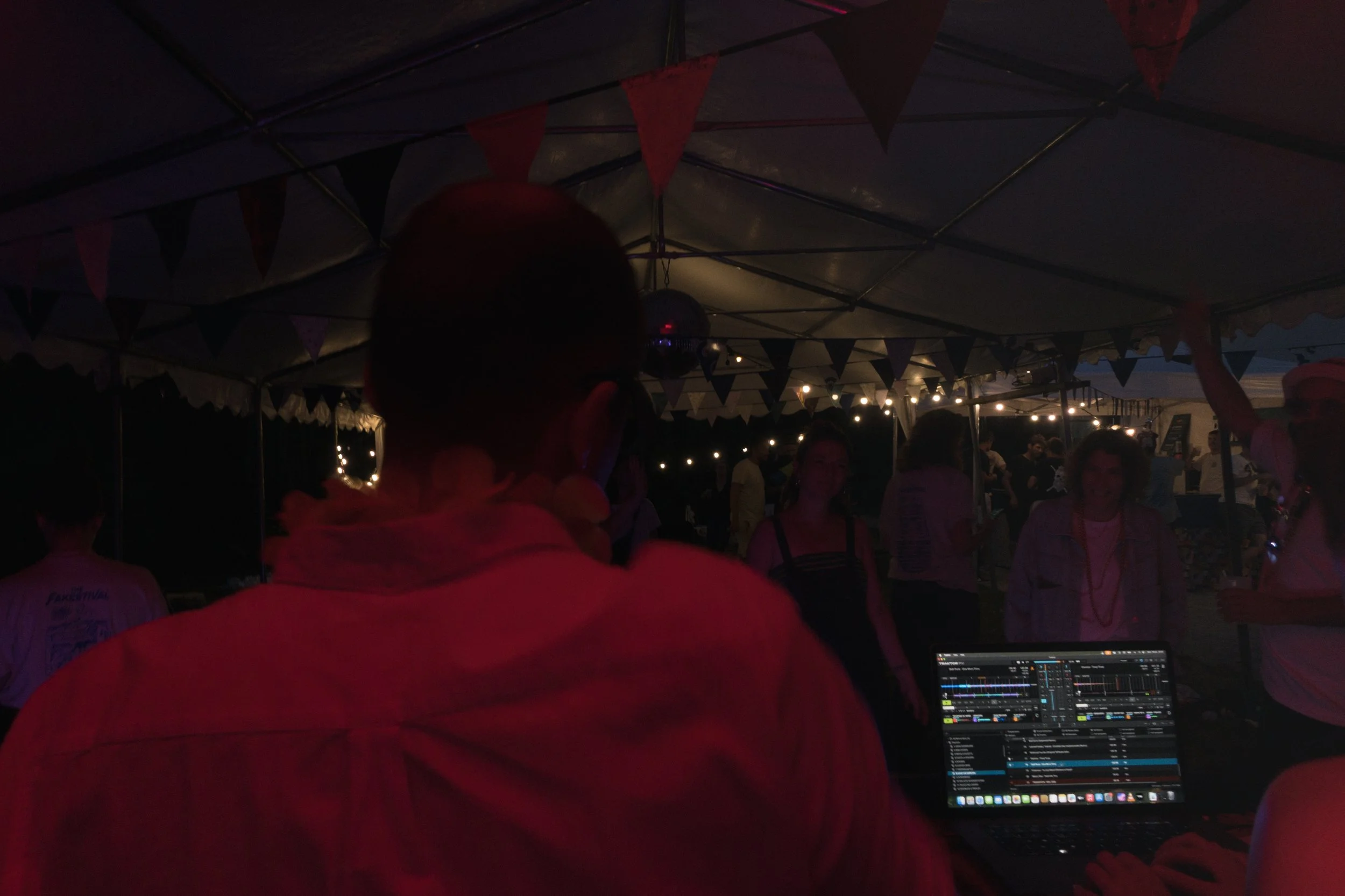 FAKEFEST_048.jpg