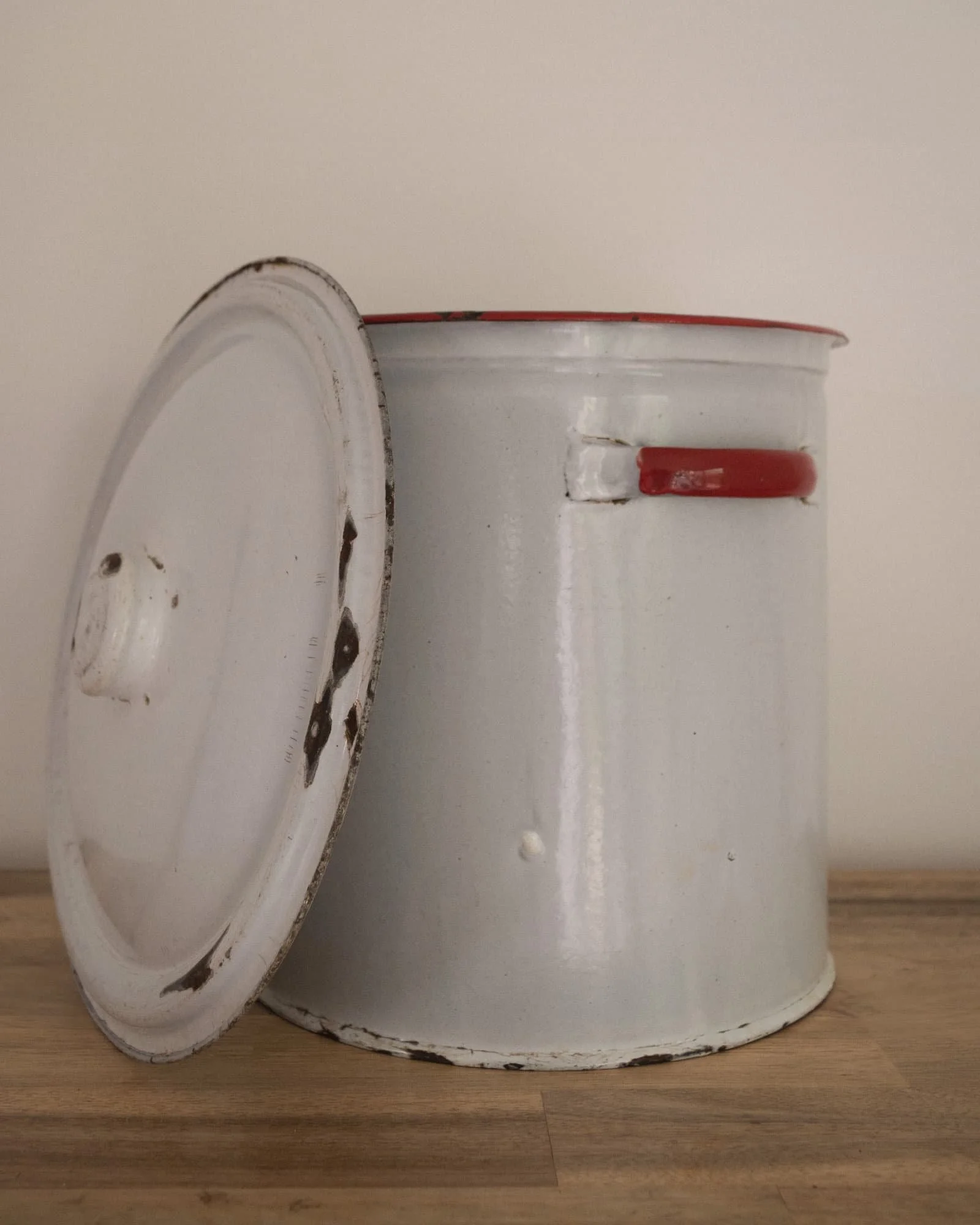 bread-bin-1.jpg