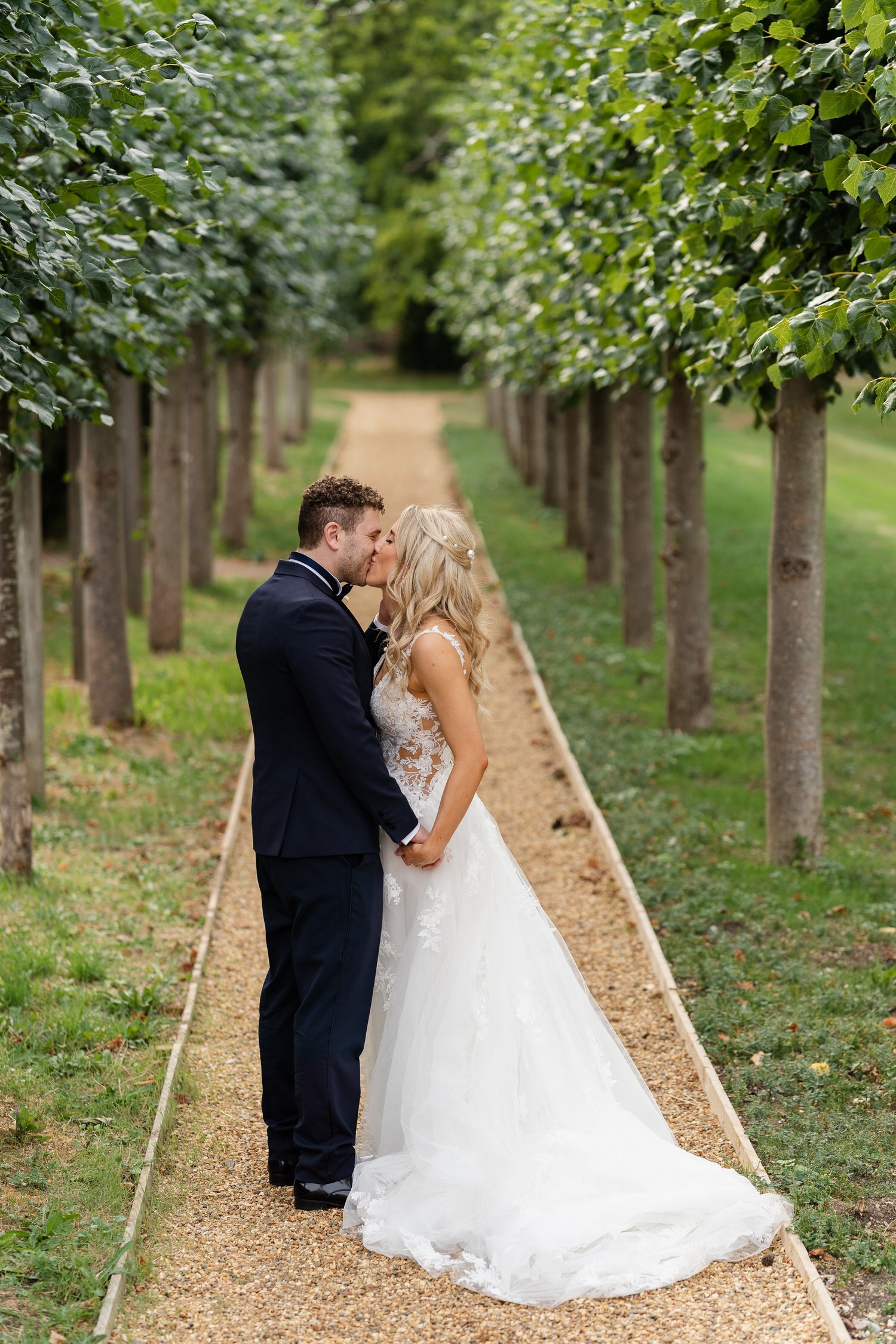 Fanhams-Hall-Wedding-Photographer-100.jpg