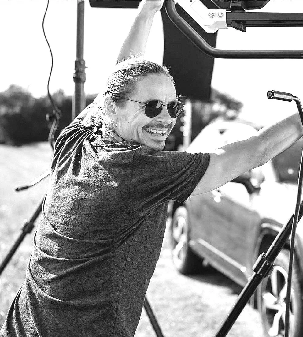 Mikkel Sigsgaard (Gaffer), ejer af filmlys.dk. Lyssætning på film TV reklame og andet. Filmset, filmproduktion, Gaffer, Belysningsmester, Lysmester