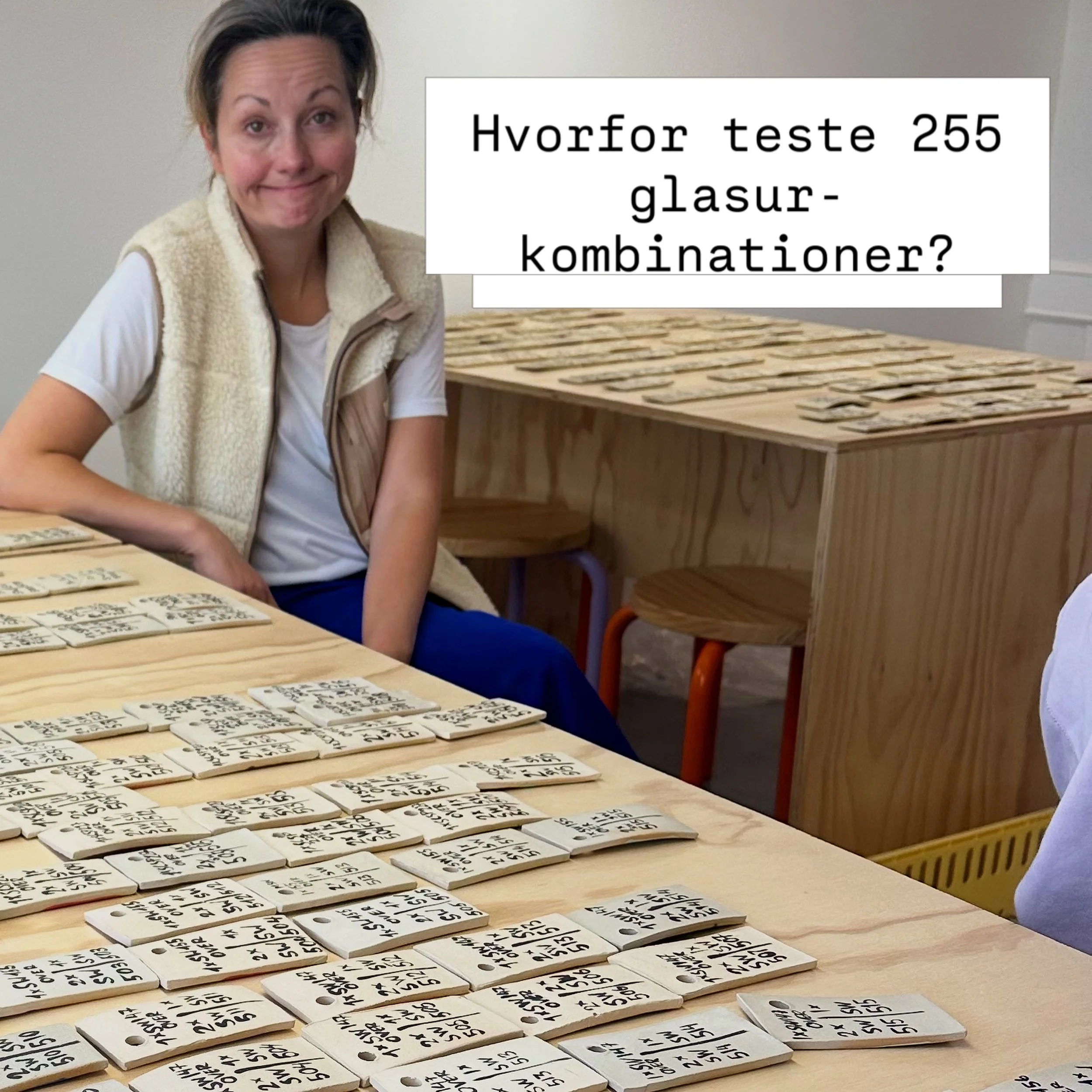 THE BIG QUESTION IS WHY? 

English below🇬🇧

&AElig;rligt. Processen var ikke altid sjov! 😂 Men vi var nysgerrige og ville vide &mdash; ikke g&aelig;tte. Og gerne have mere ud af glasurkartoteket hos @kvaets_keramik . S&aring; vi testede. 15 Gloss-