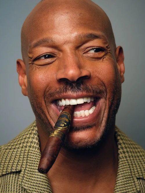 849_uEsCDV_20260402_cigar_aficionado_marlon_wayans_039.jpg