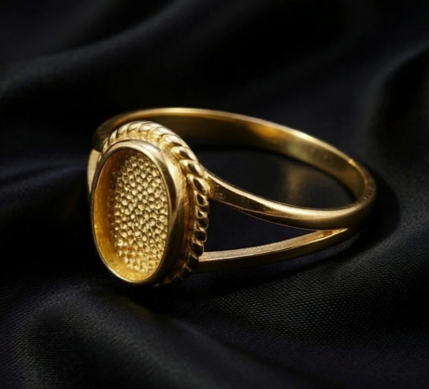 9ct Solid Gold Cabochon Rope Ring