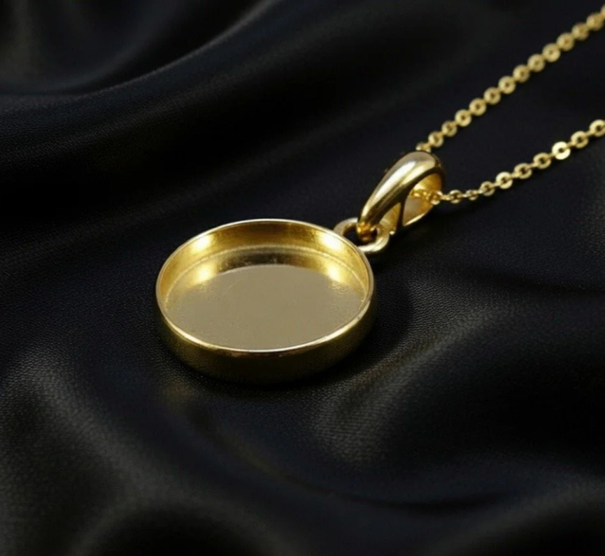 9ct Gold Classic Round Pendant
