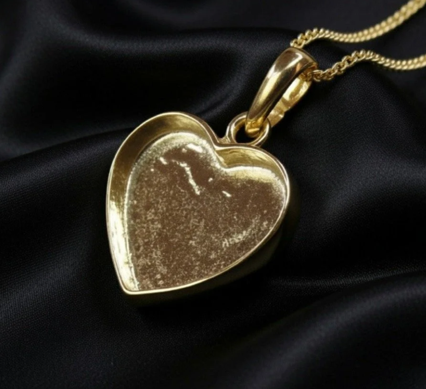 Solid 9ct Gold Heart Pendant
