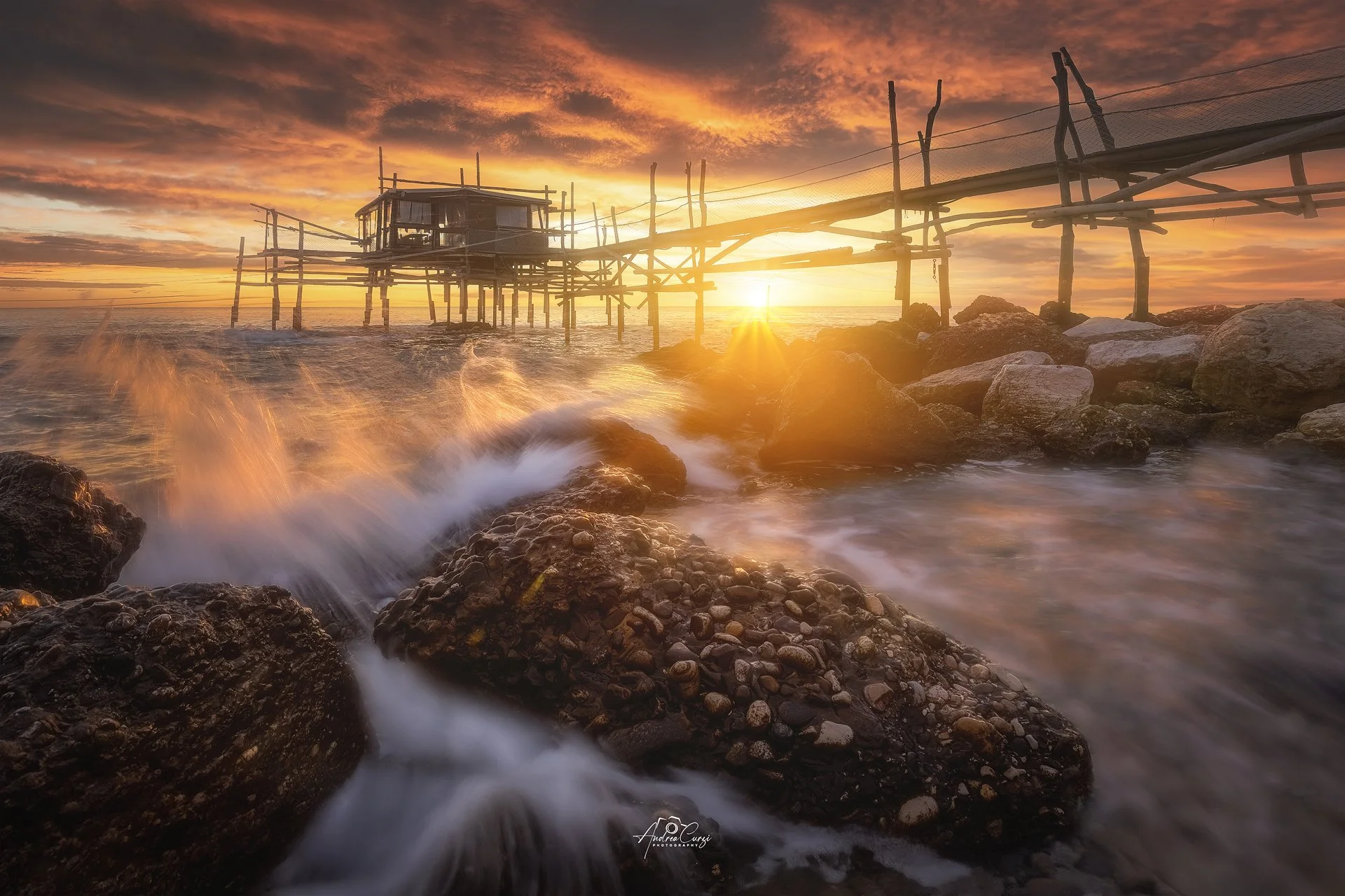 Abruzzo Costa De Trabocchi Trabocco Mucchiola Alba 1 web.jpg
